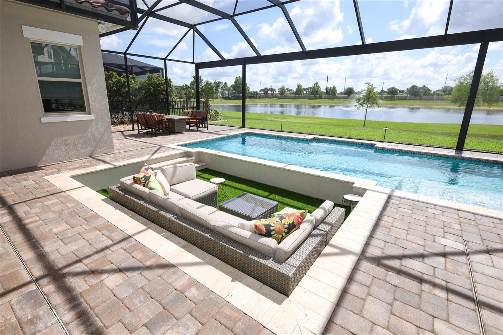 AVALON COVE - Residential