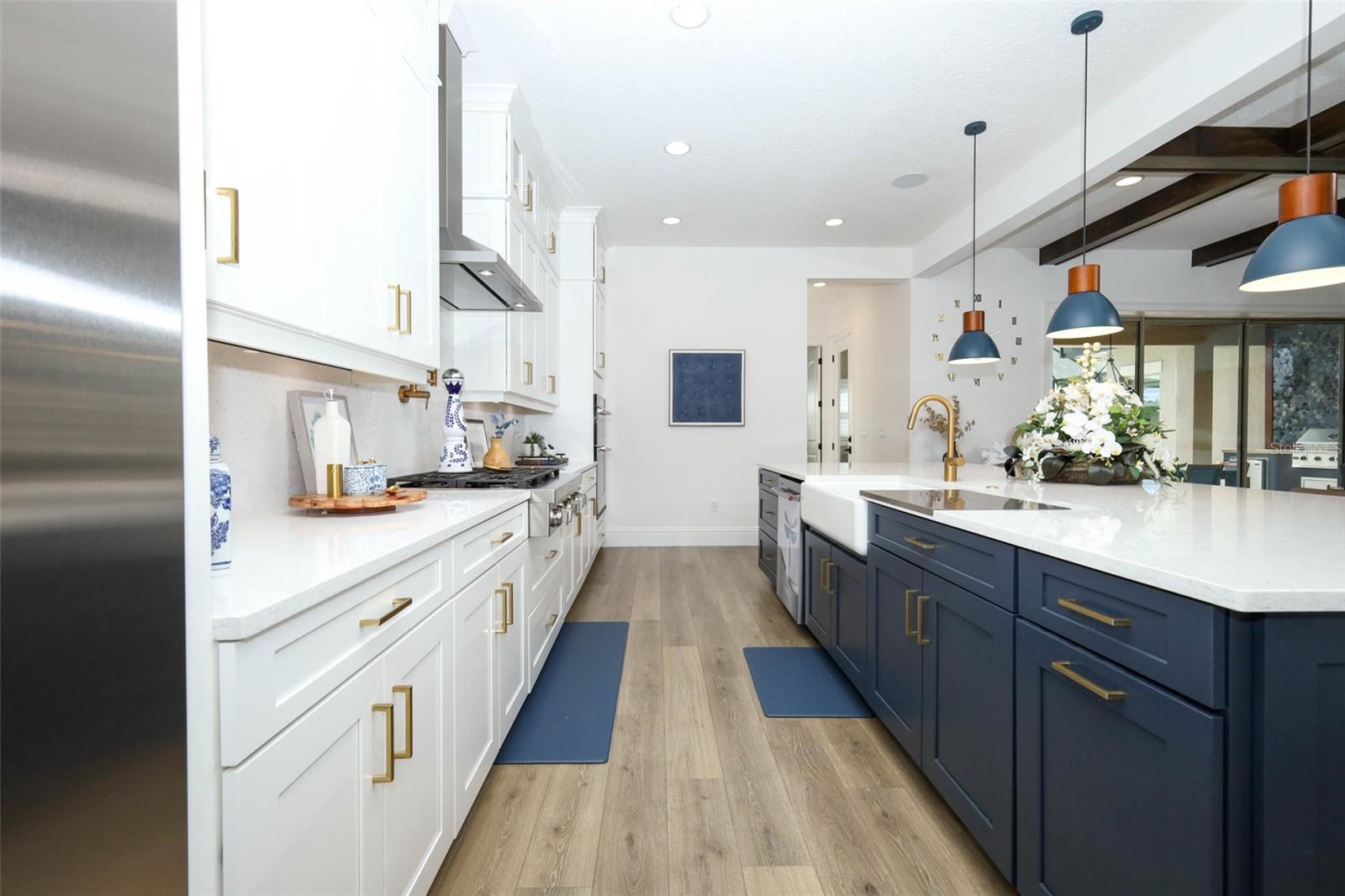 AVALON COVE - Residential