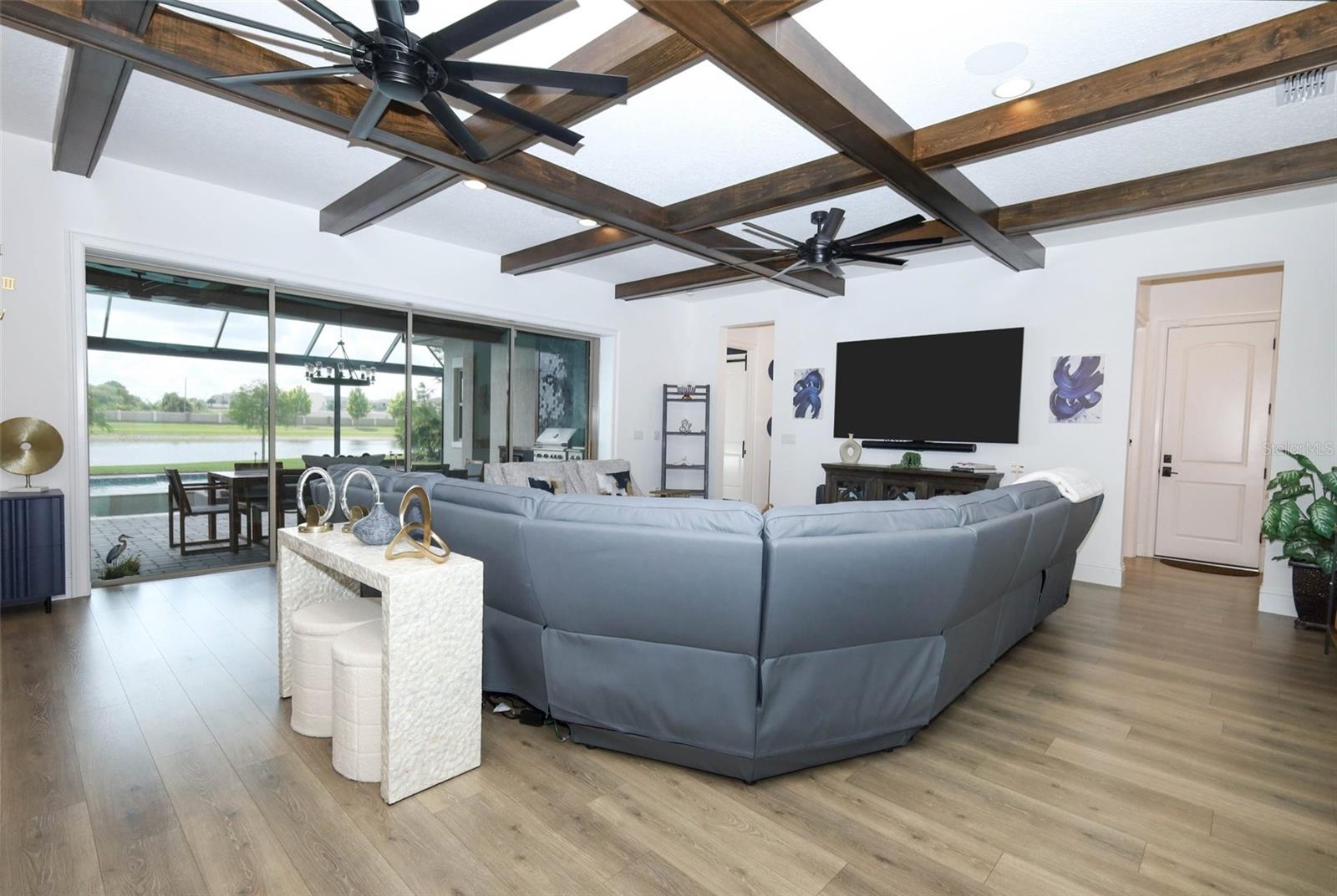 AVALON COVE - Residential