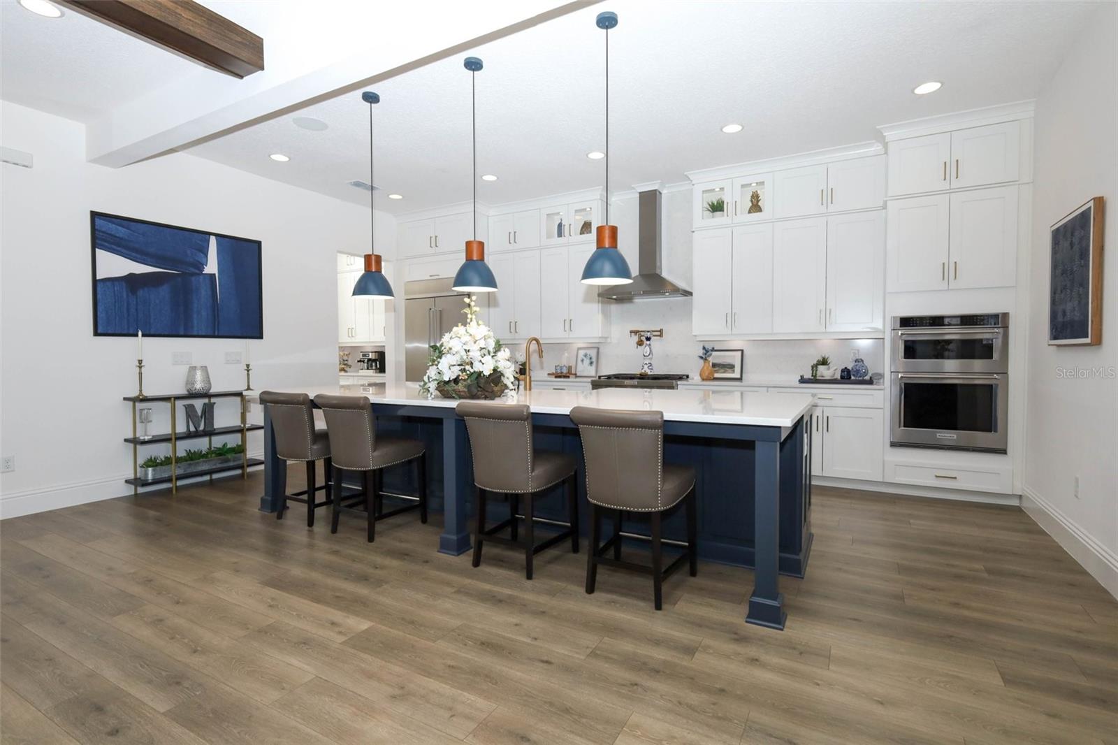 AVALON COVE - Residential