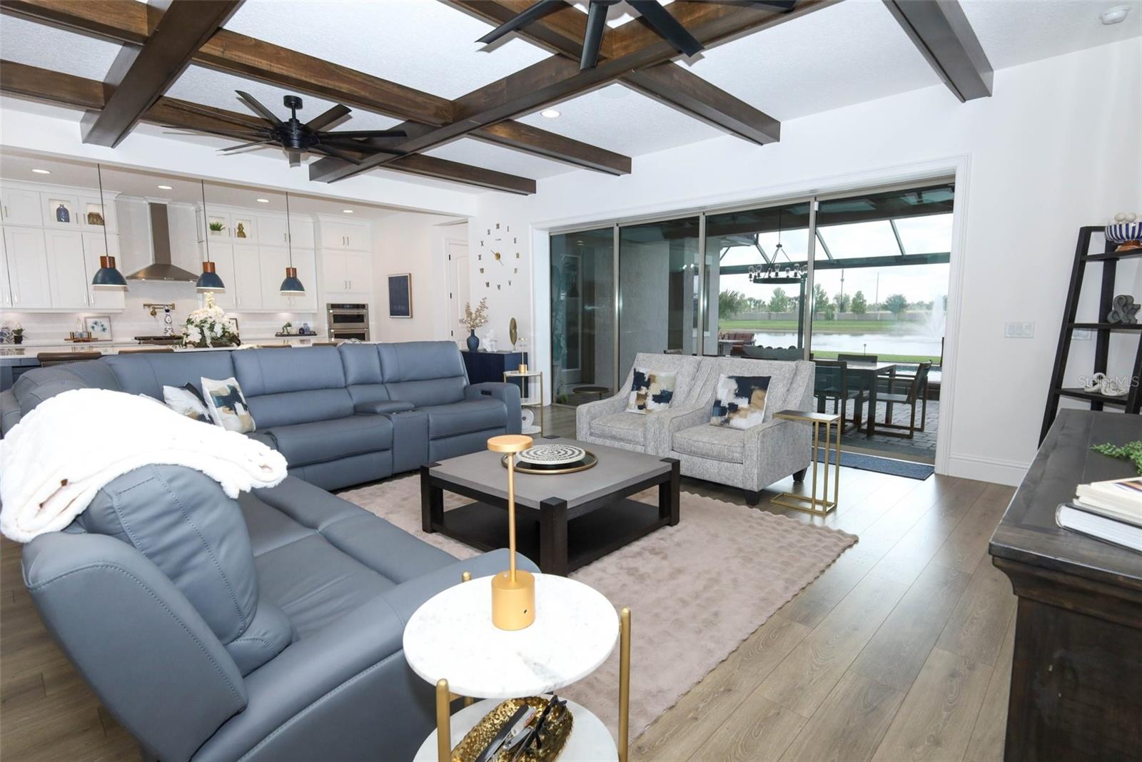 AVALON COVE - Residential