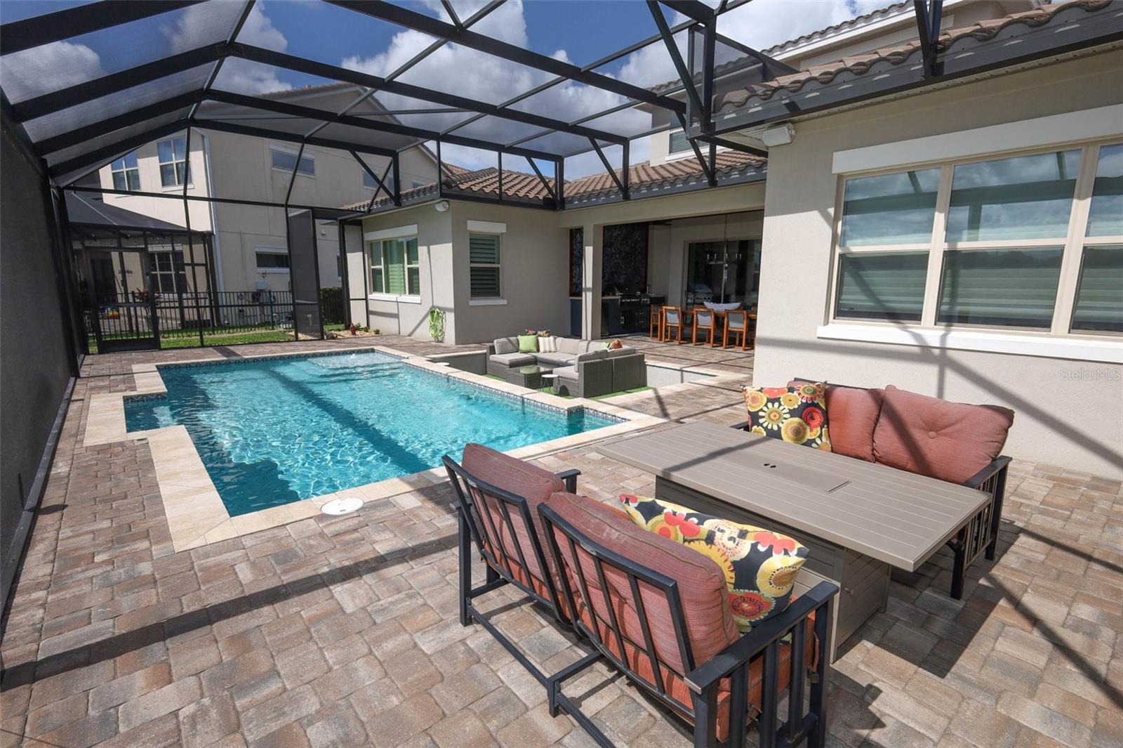 AVALON COVE - Residential