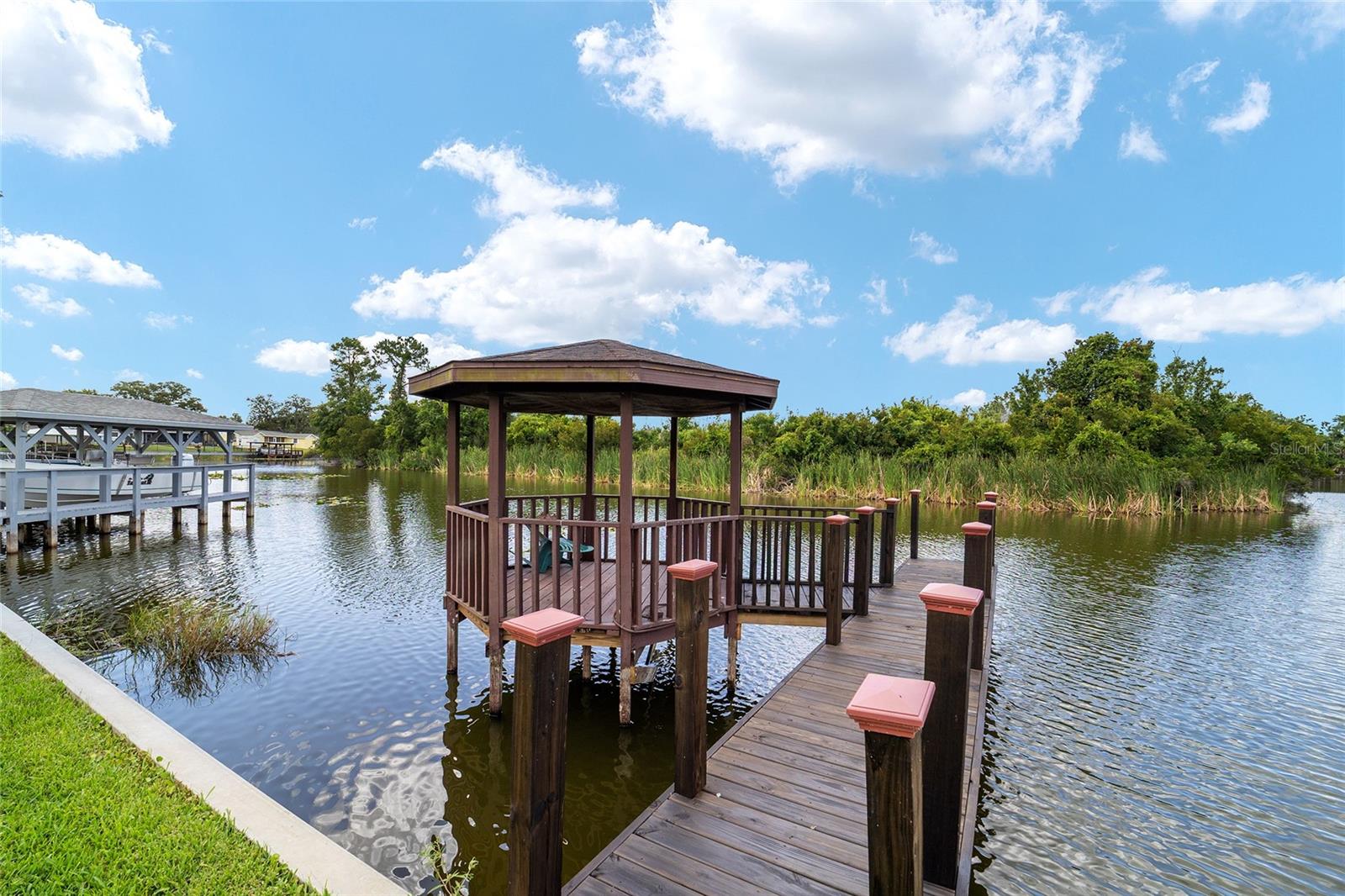 KINGS COVE - Residential Lease