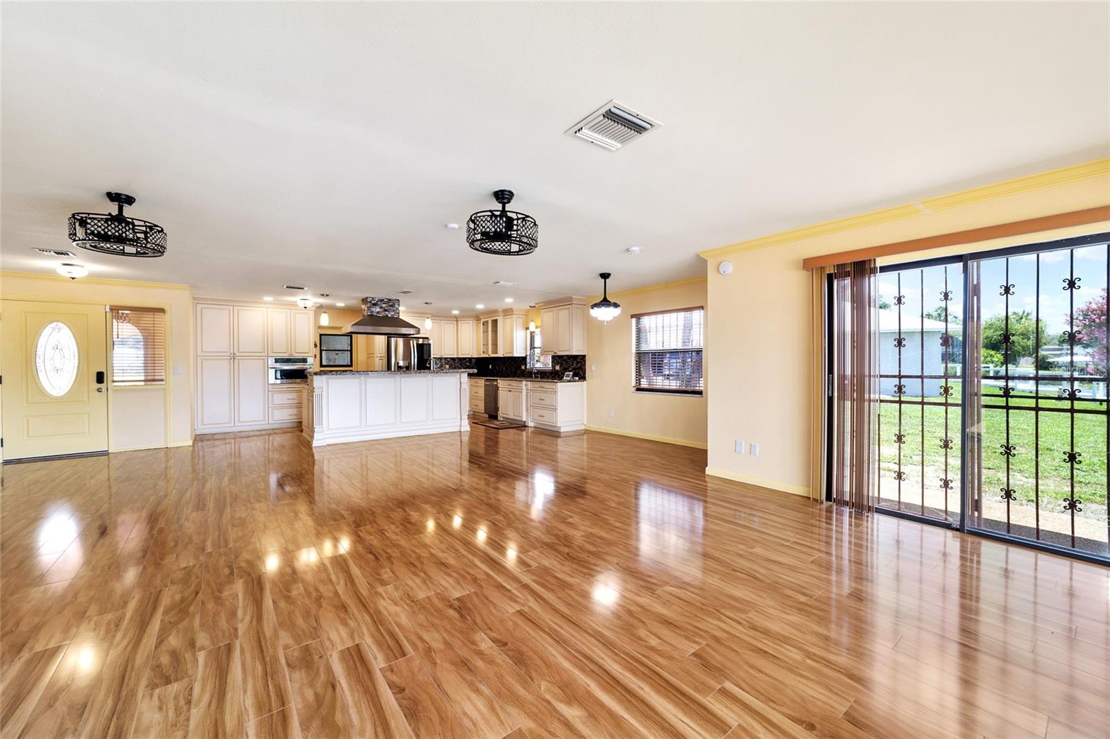 KINGS COVE - Residential Lease