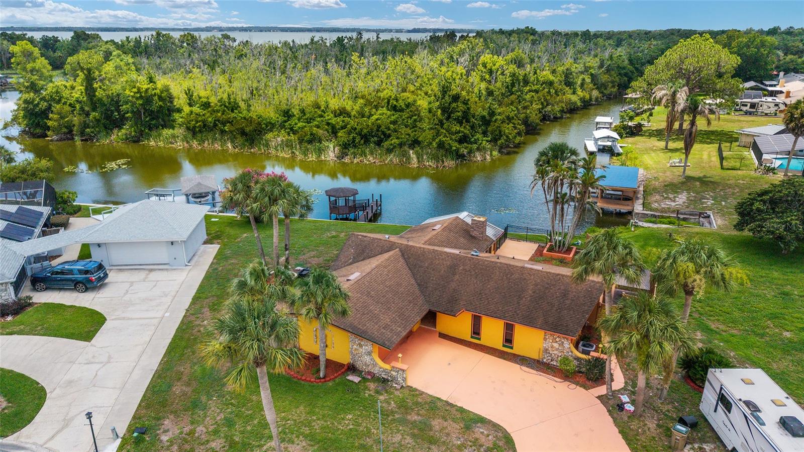 KINGS COVE - Residential Lease