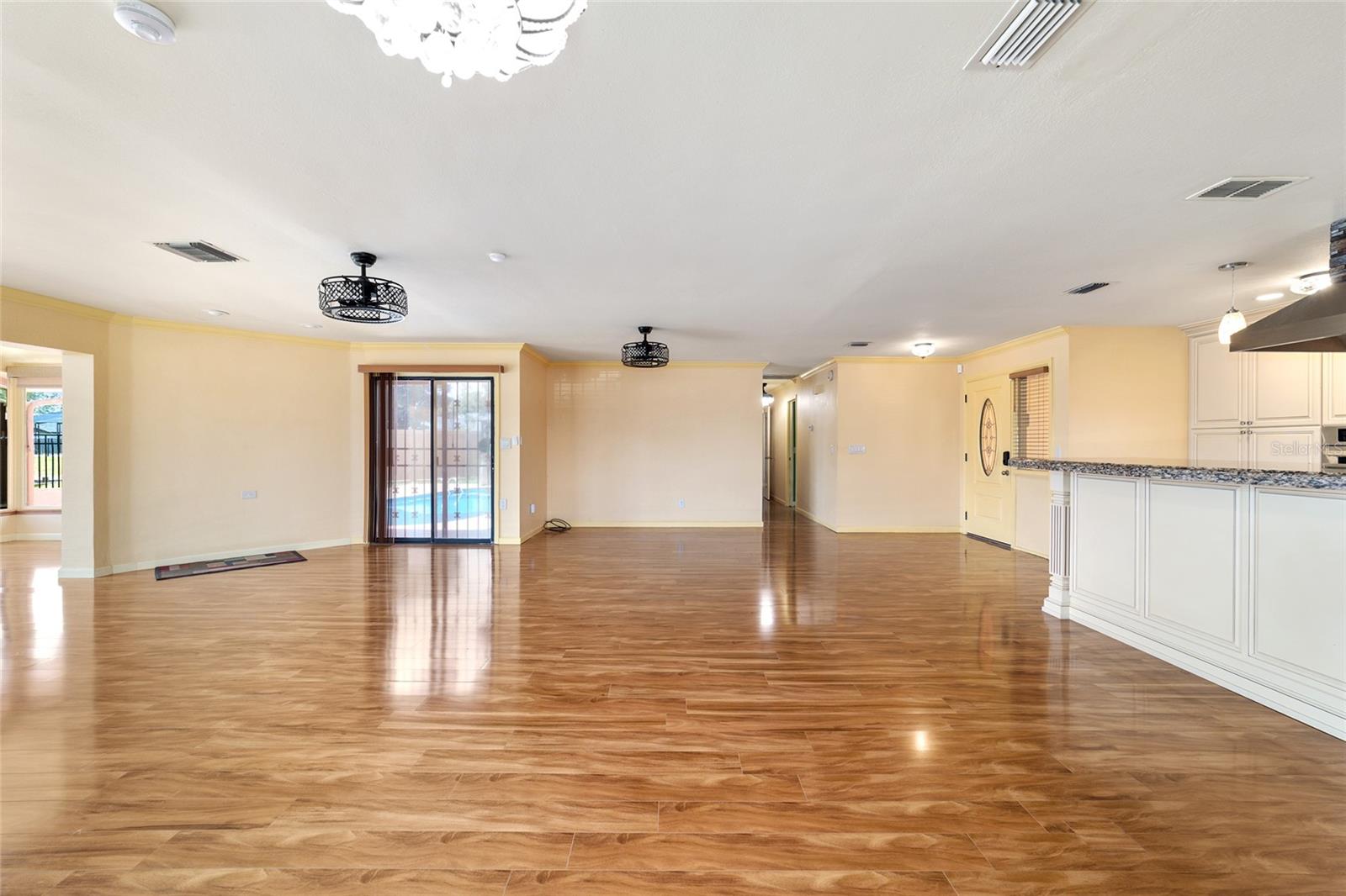 KINGS COVE - Residential Lease