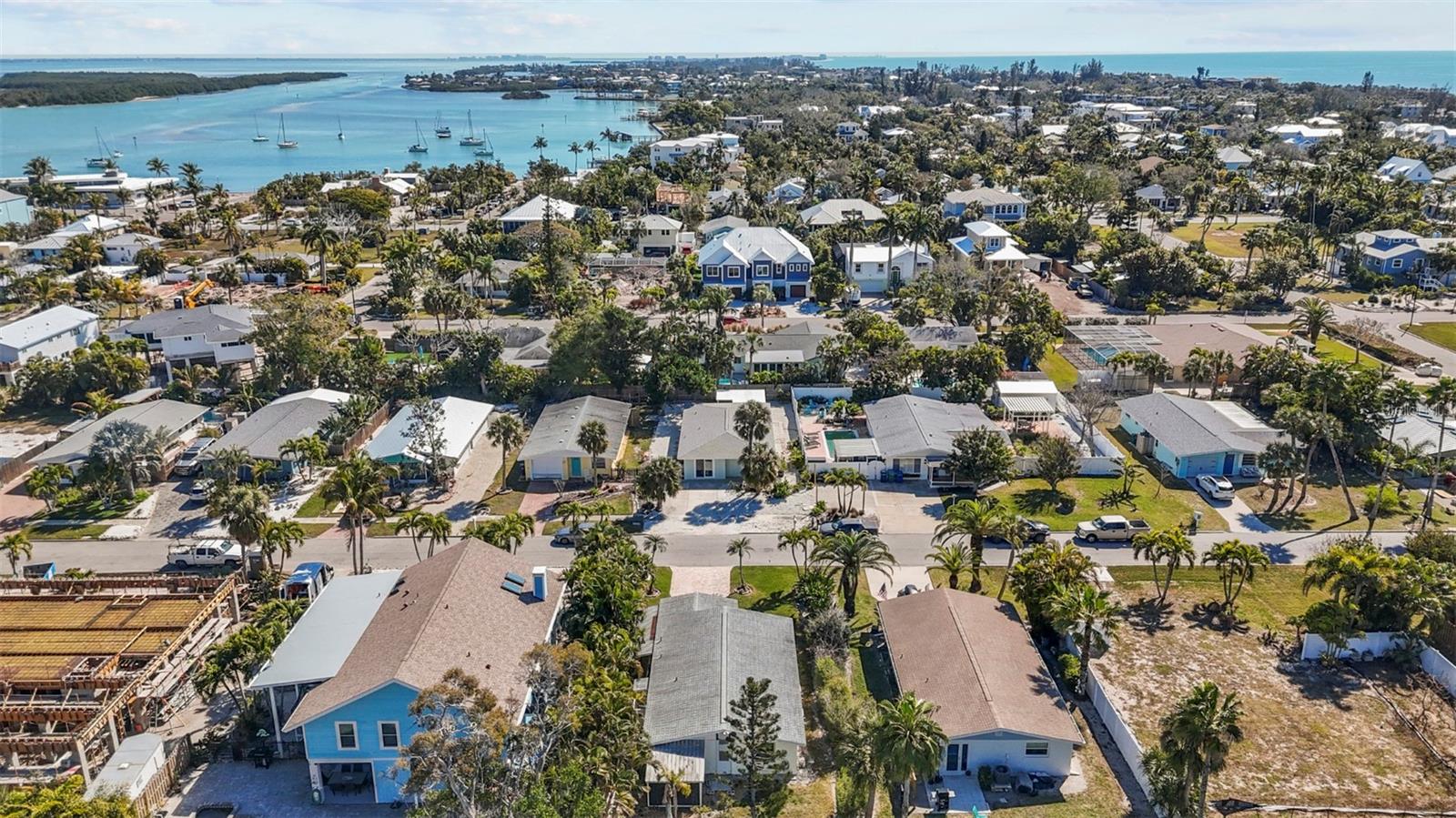 LONGBEACH ON LONGBOAT KEY - Residential