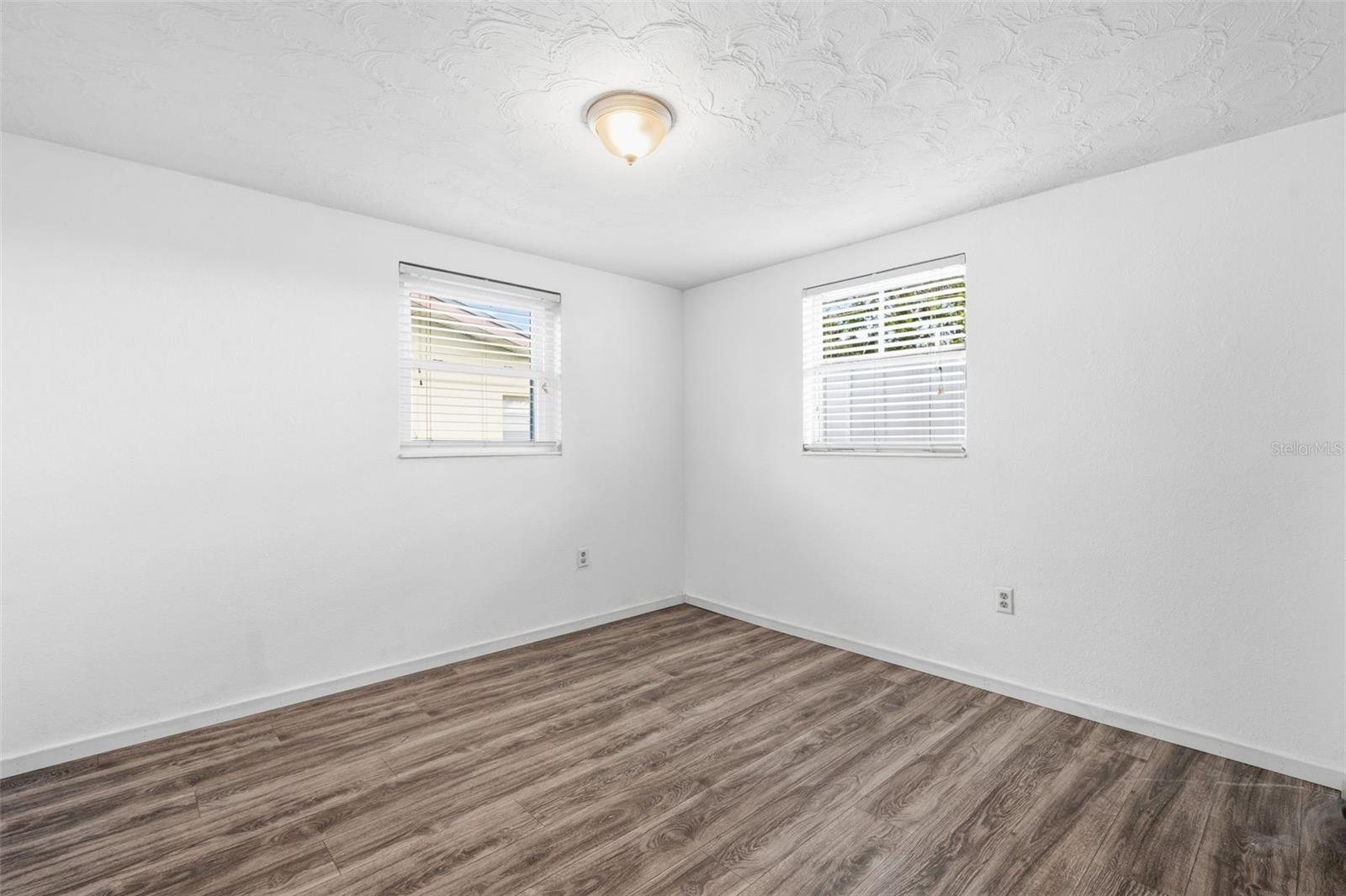 HOLIDAY GARDEN ESTATES - Residential