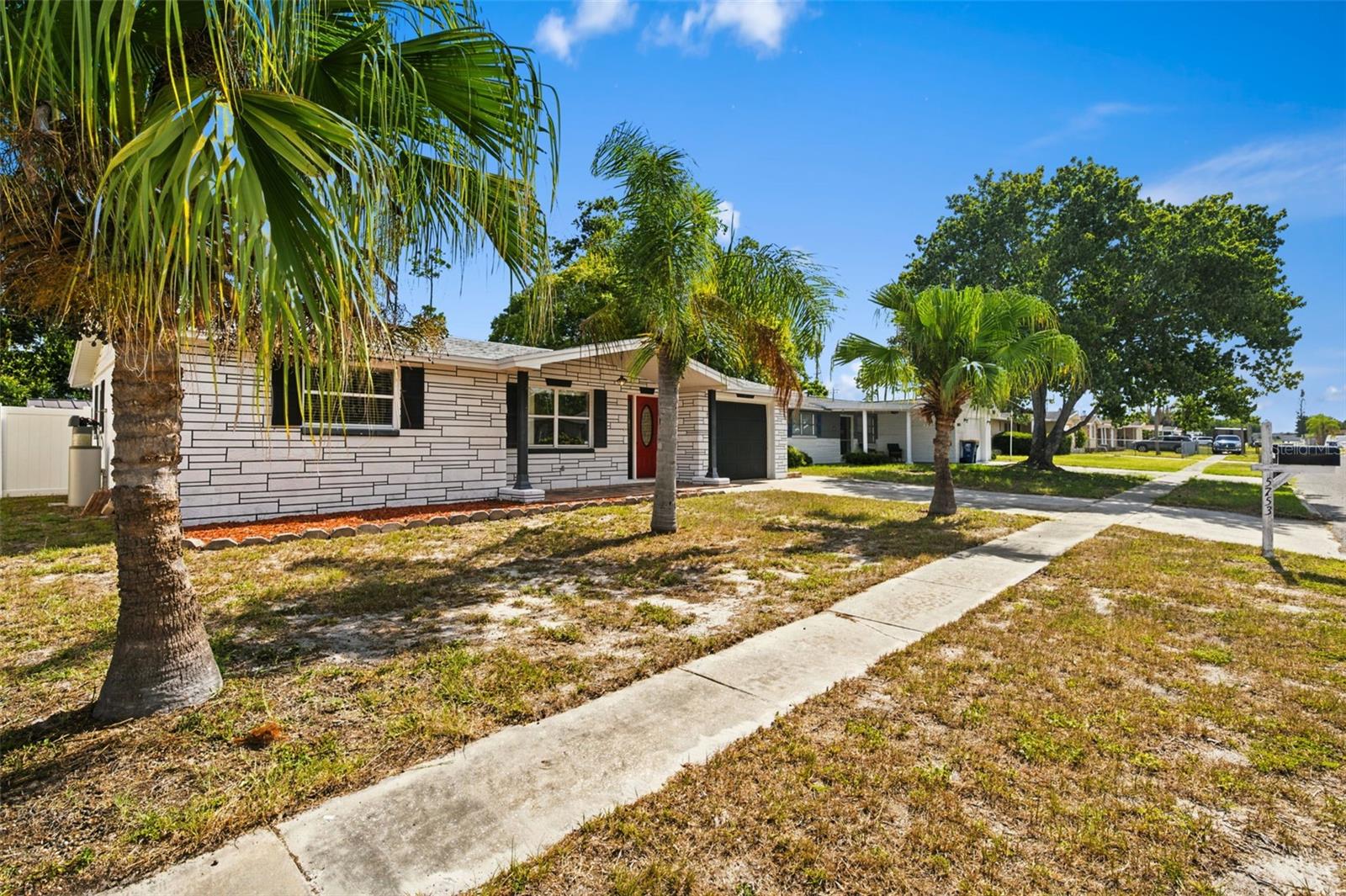HOLIDAY GARDEN ESTATES - Residential