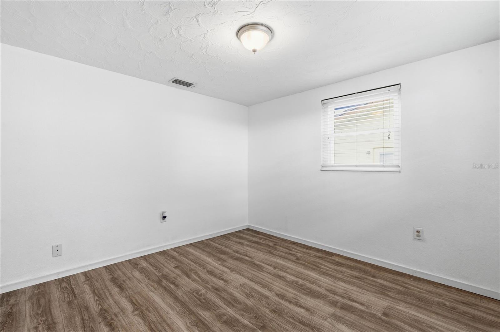 HOLIDAY GARDEN ESTATES - Residential