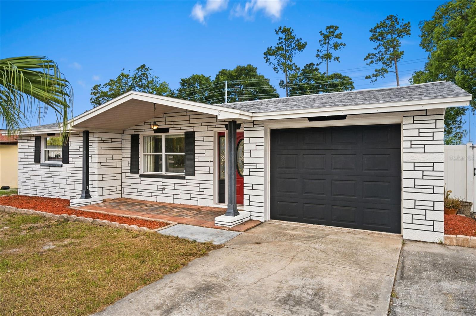 HOLIDAY GARDEN ESTATES - Residential