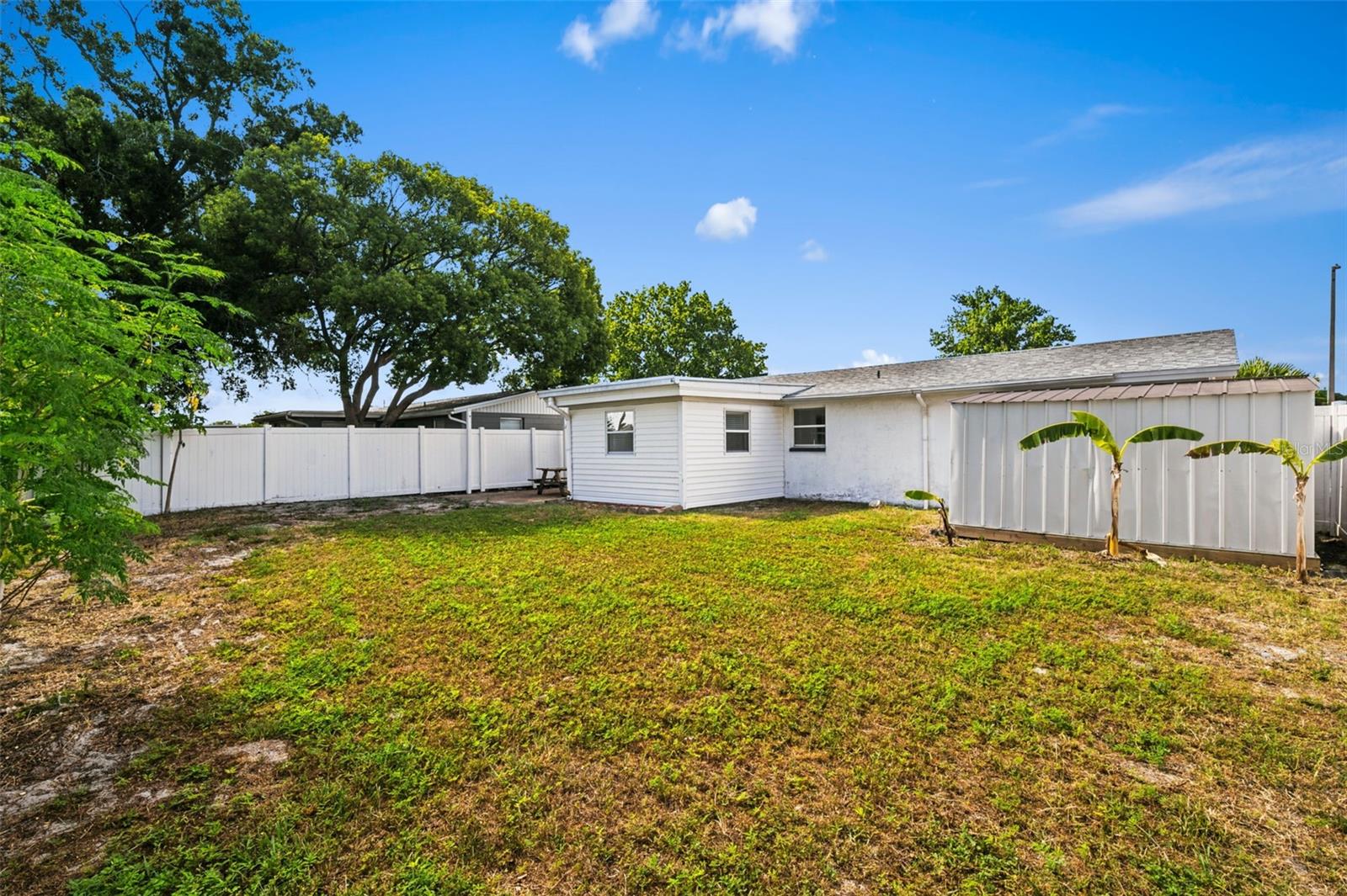 HOLIDAY GARDEN ESTATES - Residential