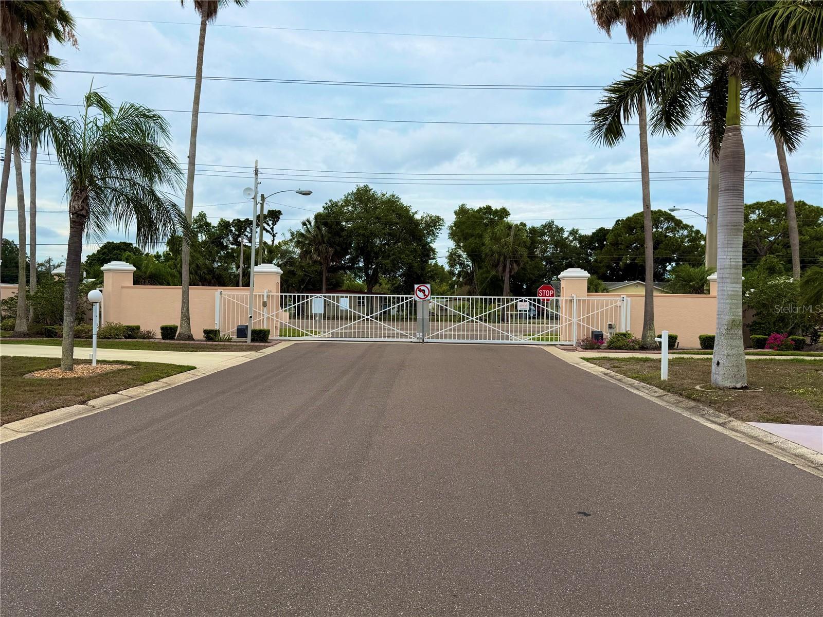 GOLF LAKES RESIDENTS CO-OP - Residential