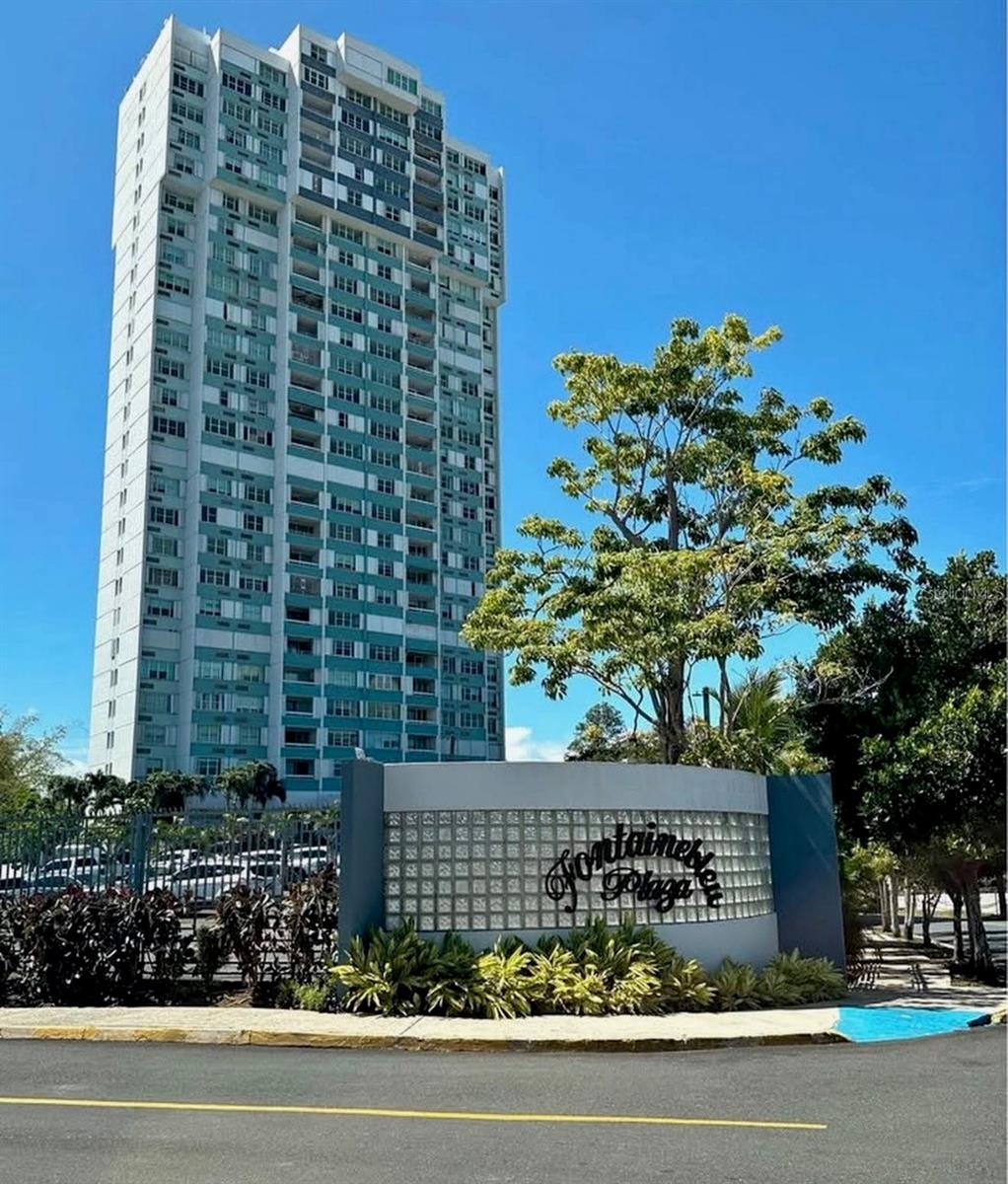Stunning views, 22nd-floor at Fountainbleau Plaza, Guaynabo, featuring breathtaking panoramic city views. This spacious residence offers 1,738 square feet of living space, 3 bedrooms, 2 bathrooms, a private balcony, and two side-by-side assigned parking spaces. The apartment is offered equipped with appliances and air-conditioning units and features a remodeled kitchen, bathrooms, and closets, as well as a convenient in-unit laundry area. One of the property's most valuable features is its full-building backup generator, providing power to the entire apartment, including air-conditioning units, as well as all common areas. The condominium also features a water cistern, ensuring uninterrupted water service. Residents enjoy an elegant lobby with three elevators, a fully equipped fitness center, meeting and activity room, swimming pool, pet area, playground, visitor parking, and 24/7 gated security with on-site guard service. Conveniently located on Camino Alejandrino with immediate access to Roads 177 (Los Filtros) and 199 (Las Cumbres), this property is situated in one of Guaynabo's most desirable residential areas, close to top-rated schools, hospitals, supermarkets, restaurants, shopping centers, and major roadways. Proof of employment, verifiable income, satisfactory credit history, and references are required as part of the tenant screening process. Available for occupancy July 1st.