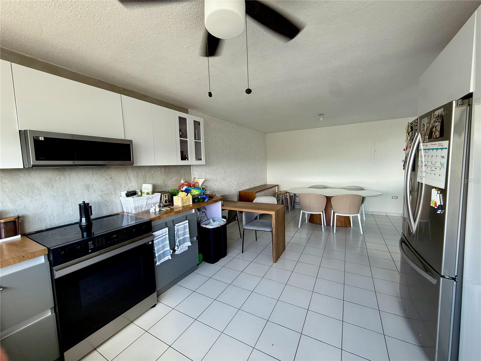 COND. FOUNTAINBLEAU PLAZA - Residential Lease