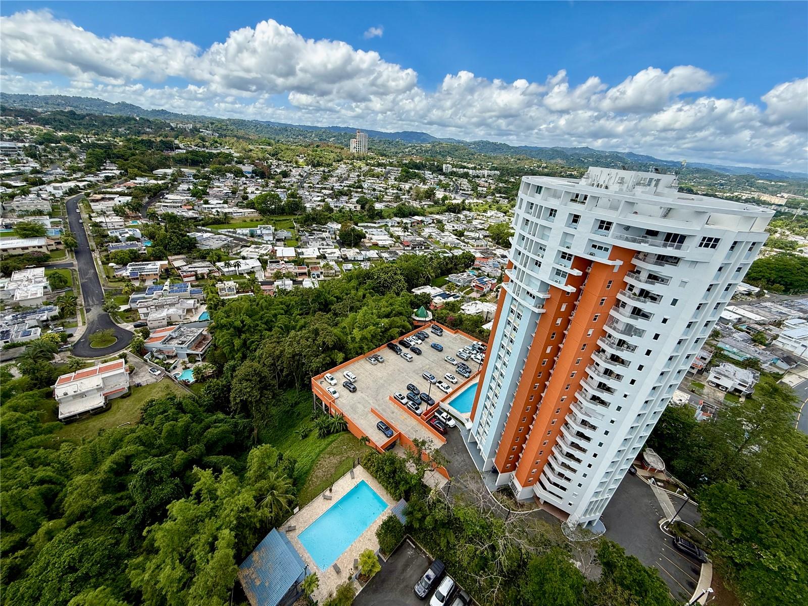 COND. FOUNTAINBLEAU PLAZA - Residential Lease