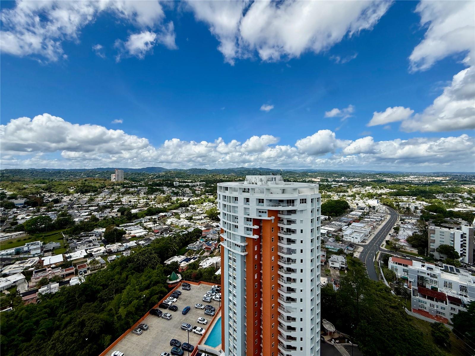 COND. FOUNTAINBLEAU PLAZA - Residential Lease