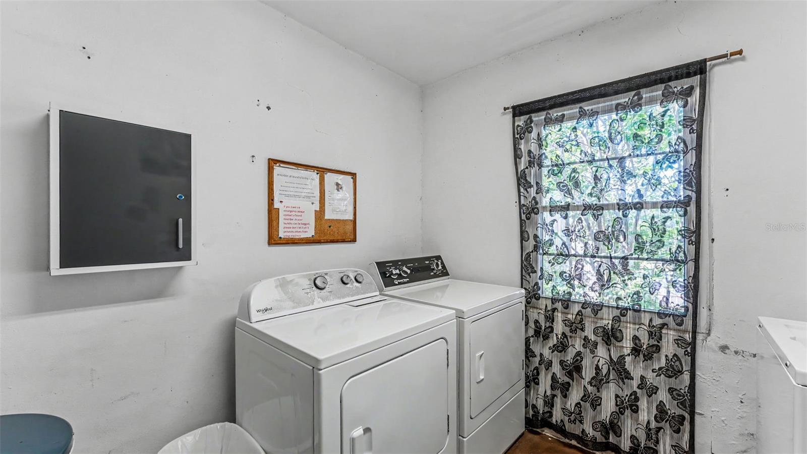 KIMBERLEA COND NO 2 COND BK 2 PGS 19/24 - Residential