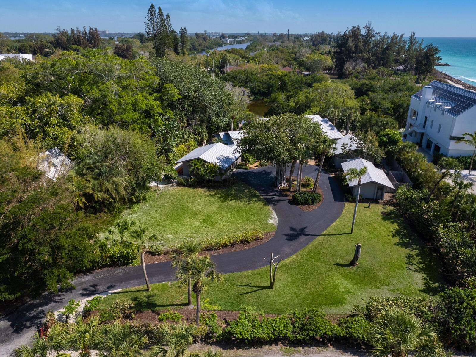 SANDERLING CLUB, SIESTA PROPERTIES - Residential