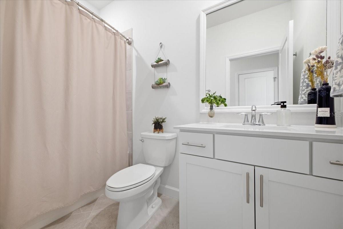 LORRAINE LAKES - Residential