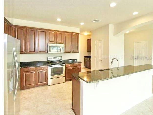 FISHER PLANTATION B D & E - Residential Lease