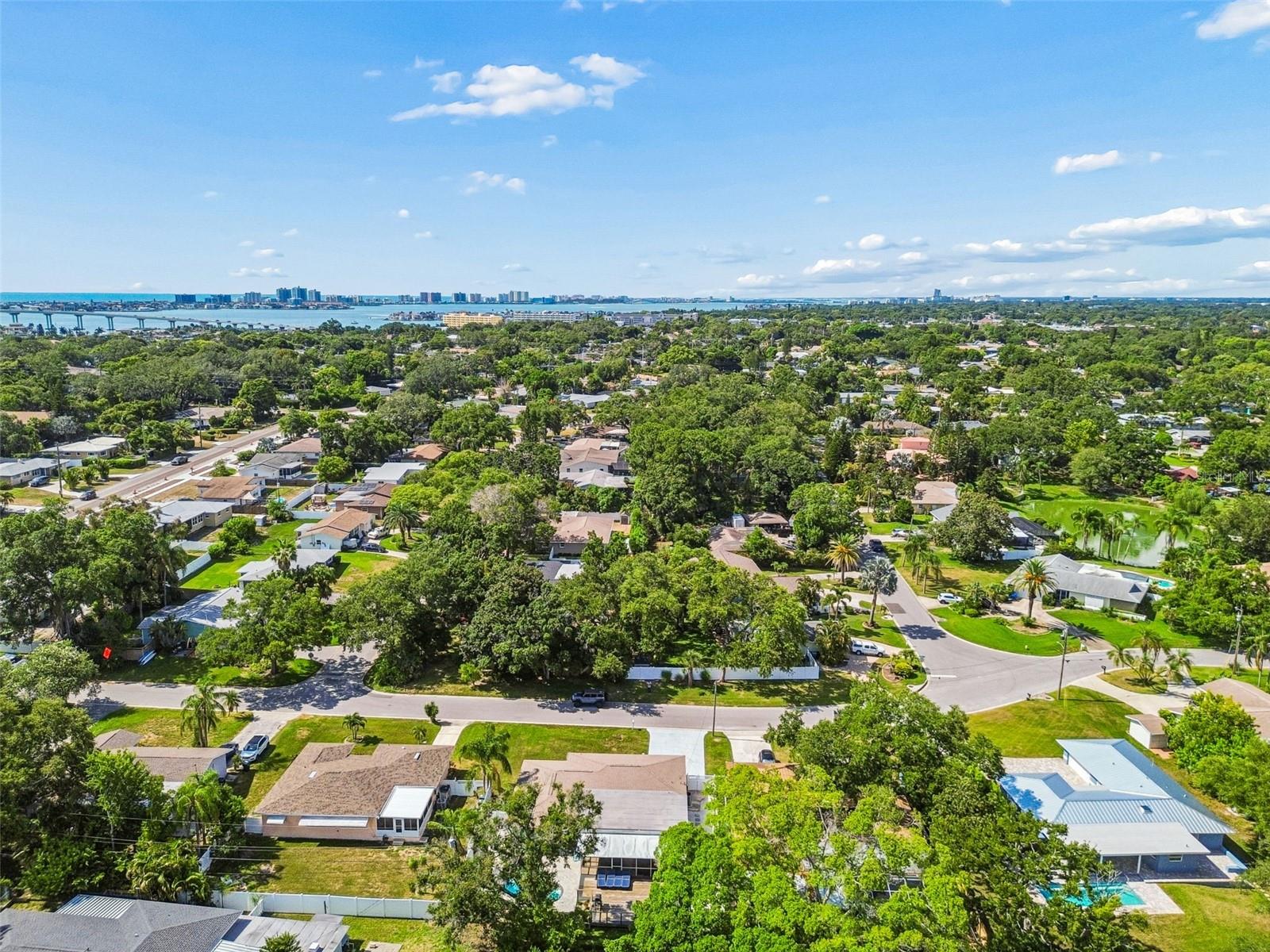 OAKDALE MANOR - Residential