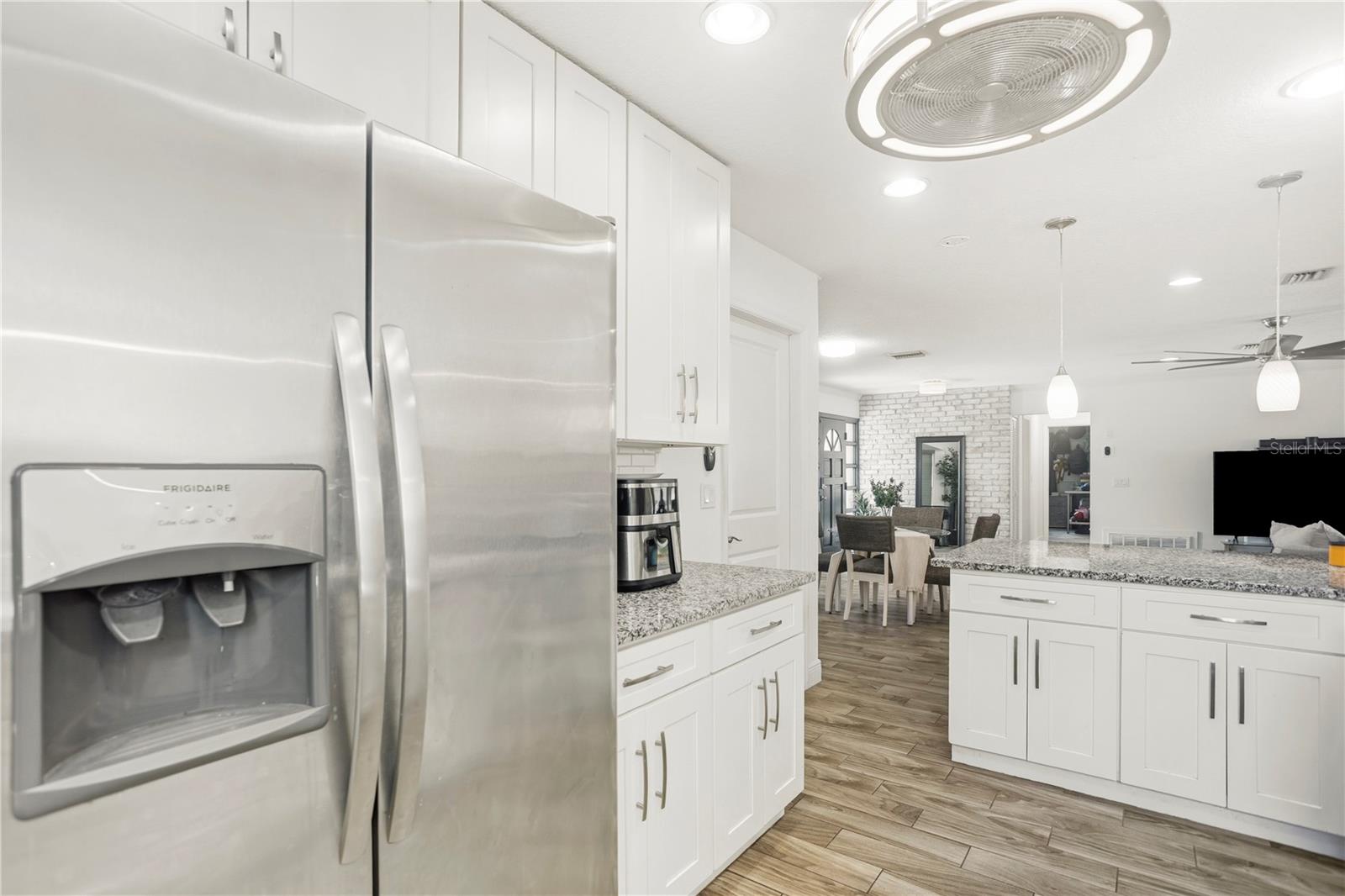 DELTONA LAKES UNIT 08 - Residential