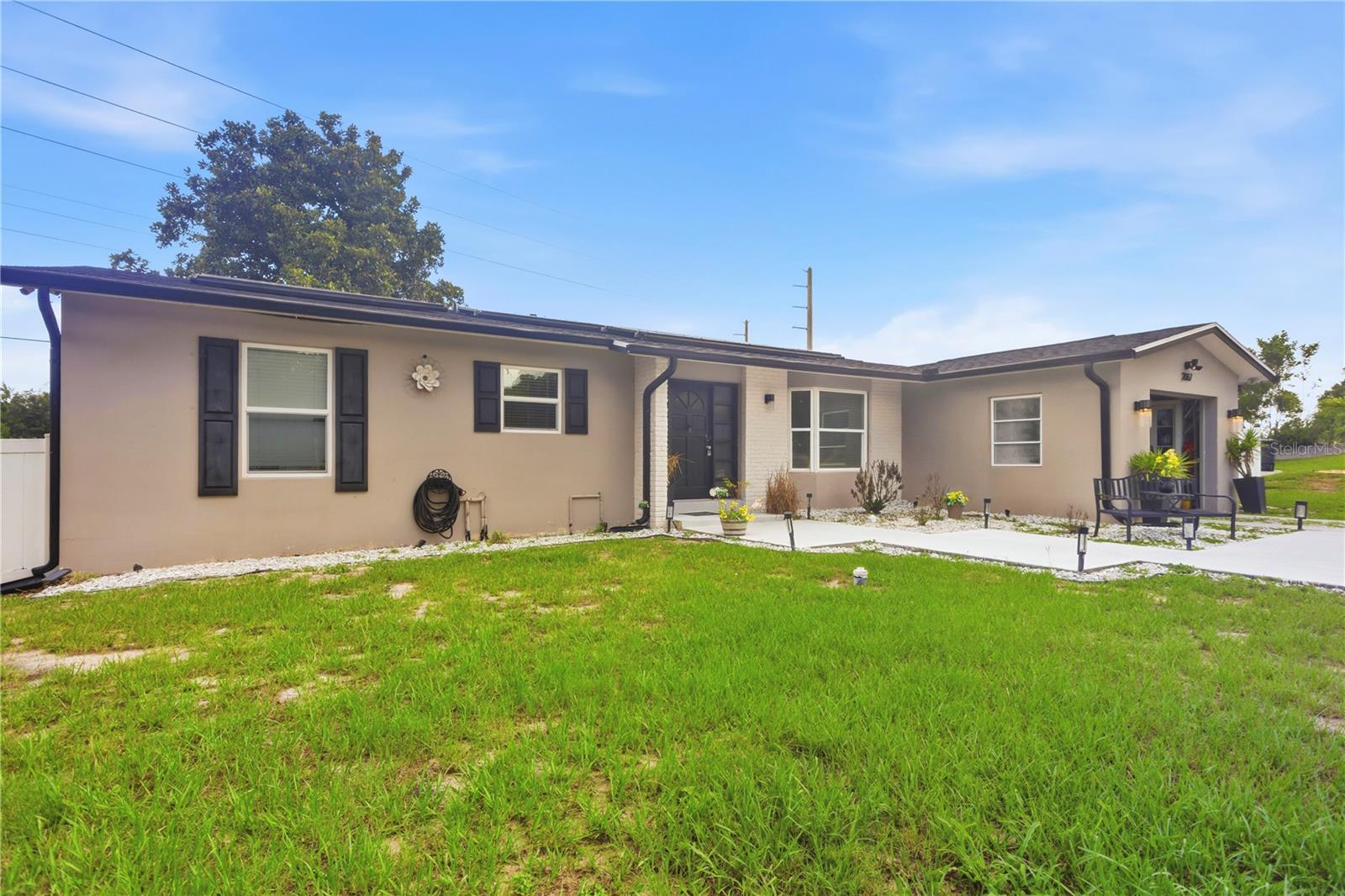 DELTONA LAKES UNIT 08 - Residential