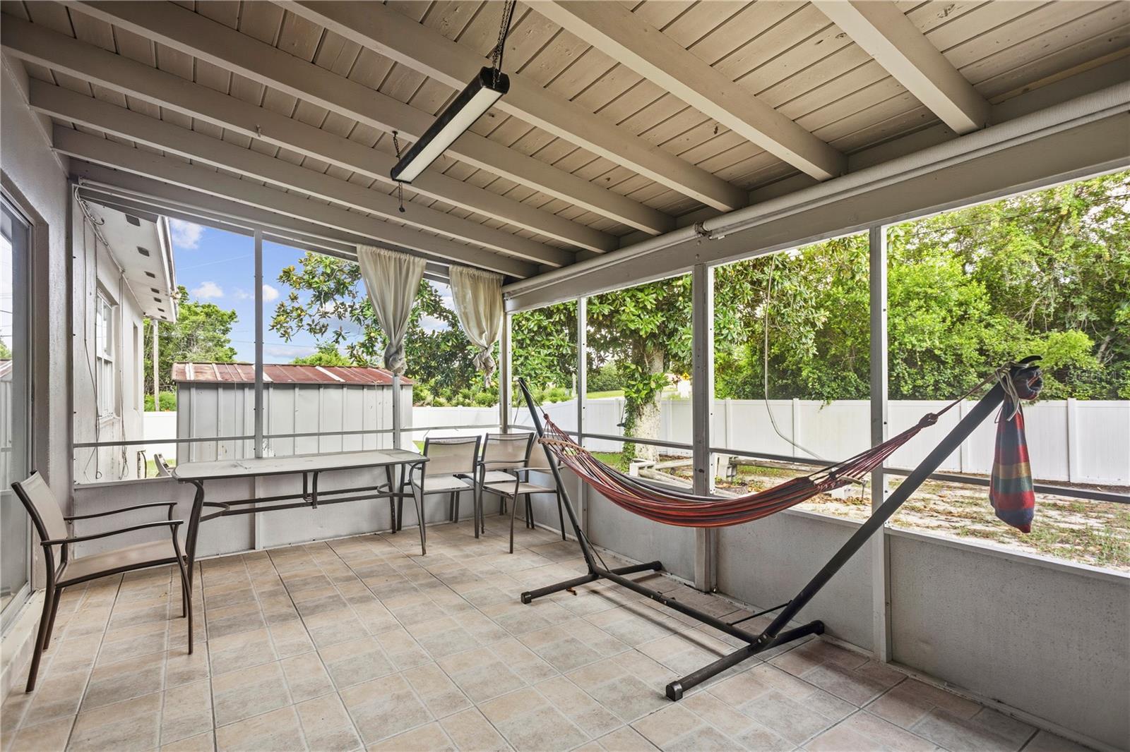 DELTONA LAKES UNIT 08 - Residential
