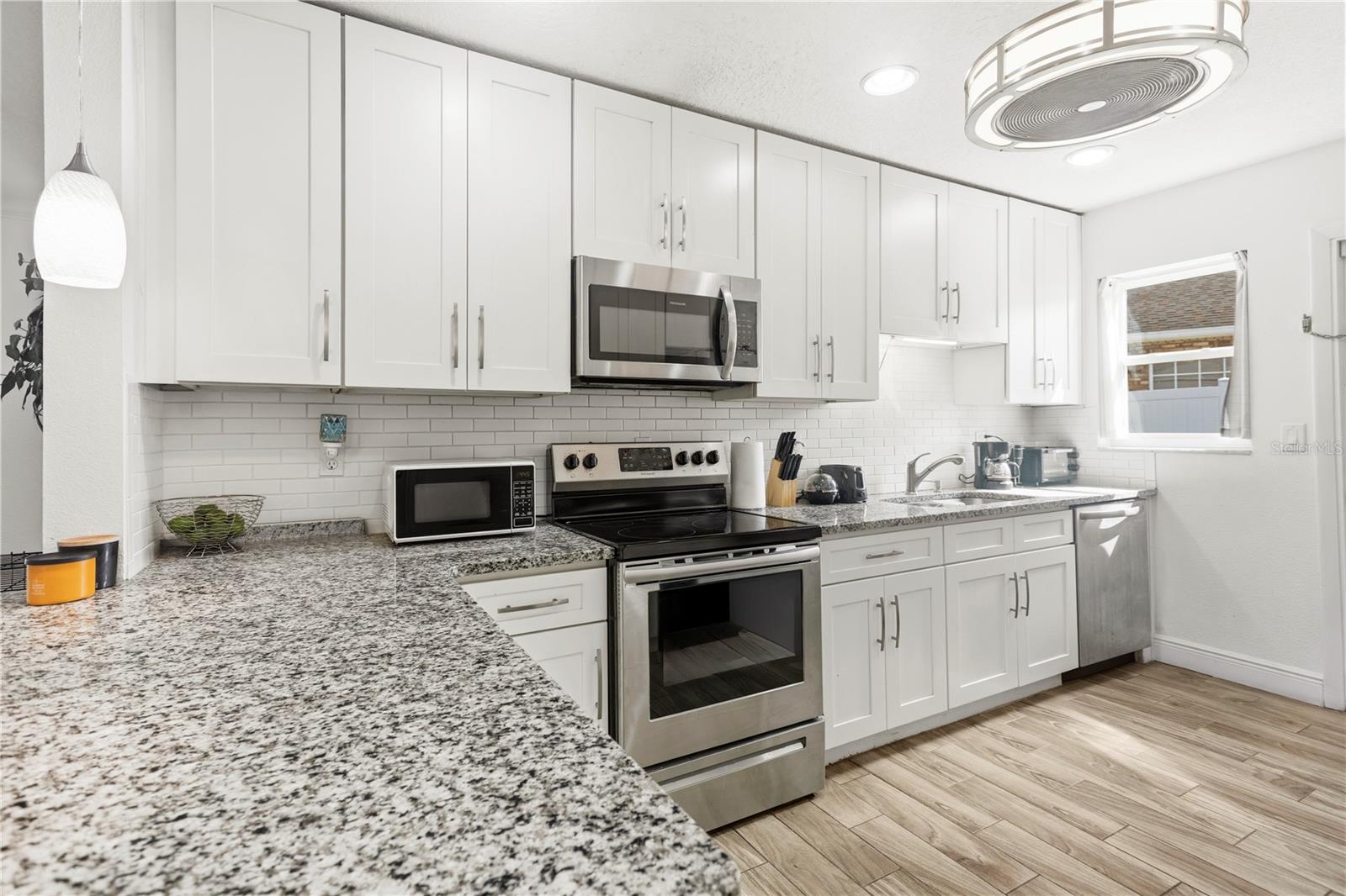 DELTONA LAKES UNIT 08 - Residential