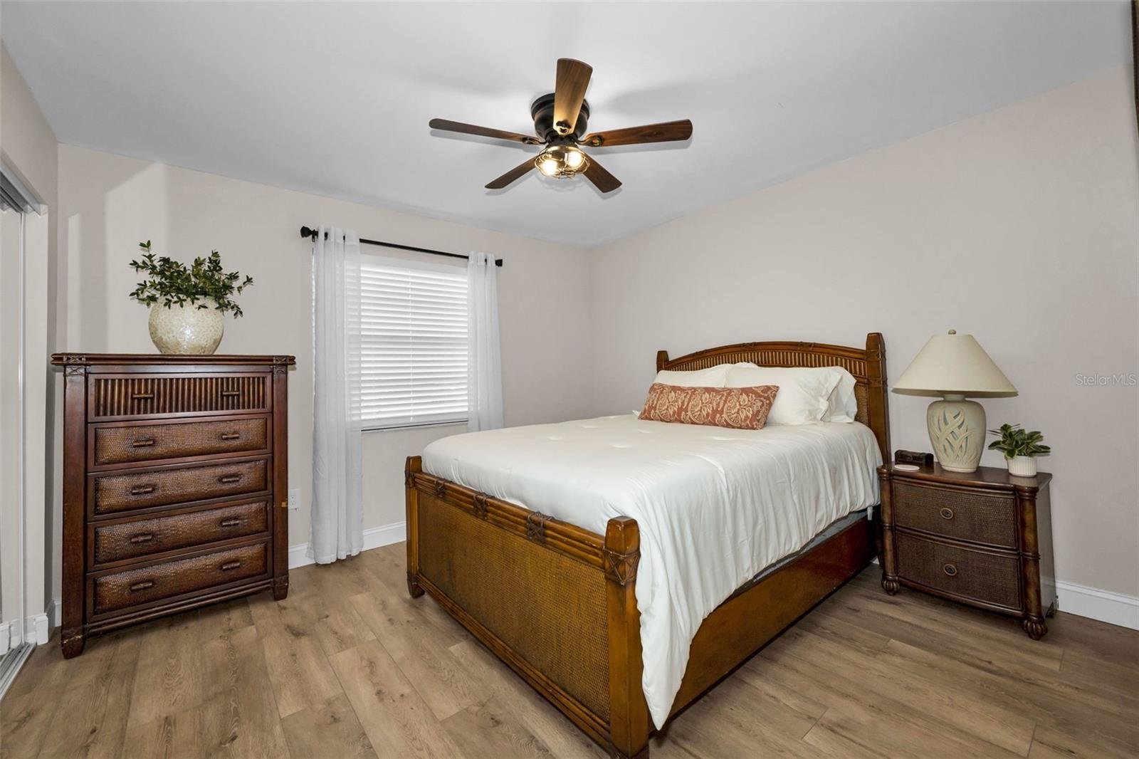 BAYWOOD MDWS PH 1 - Residential