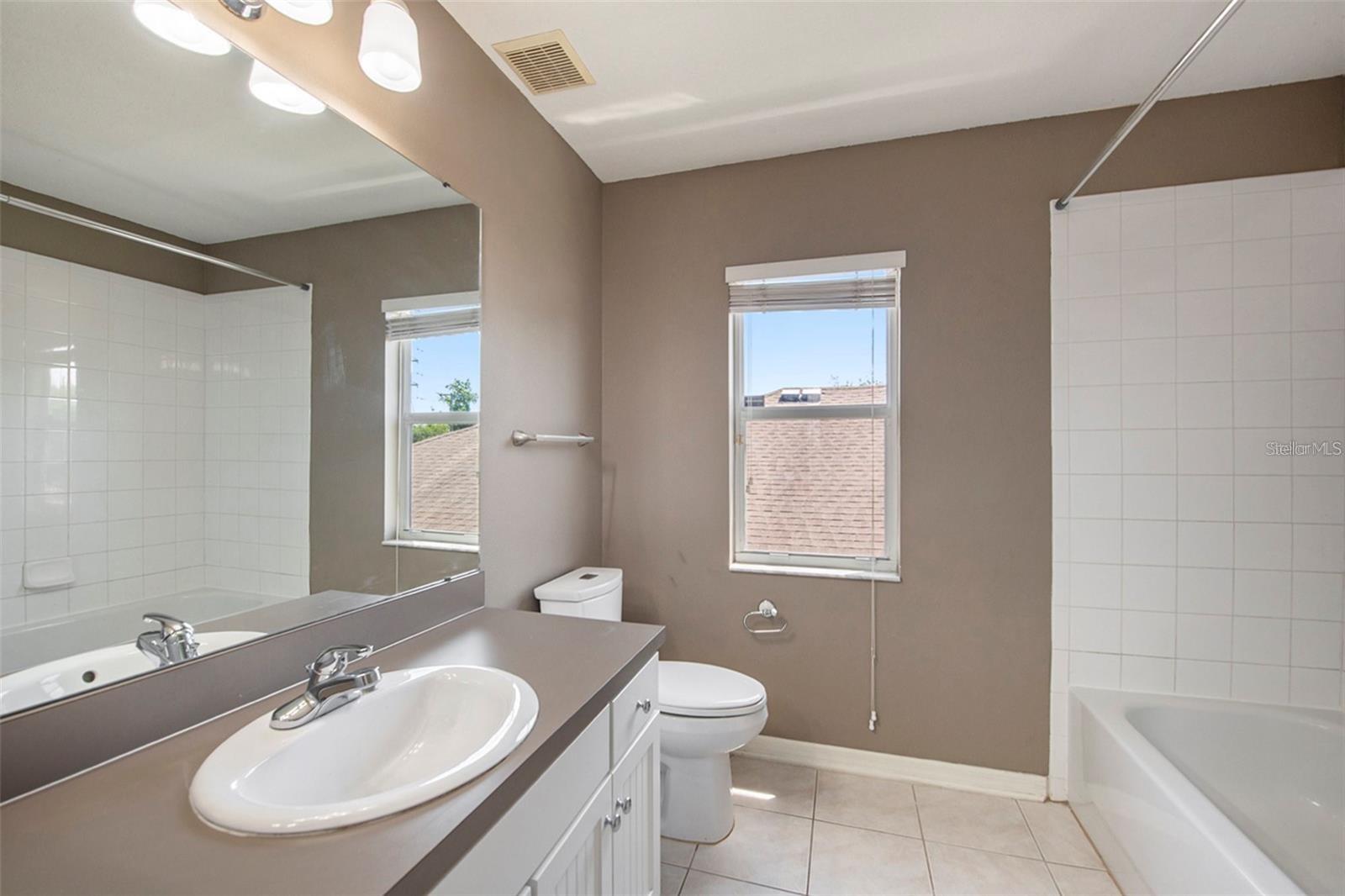 CANTERBURY LAKES PH 4 - Residential Lease
