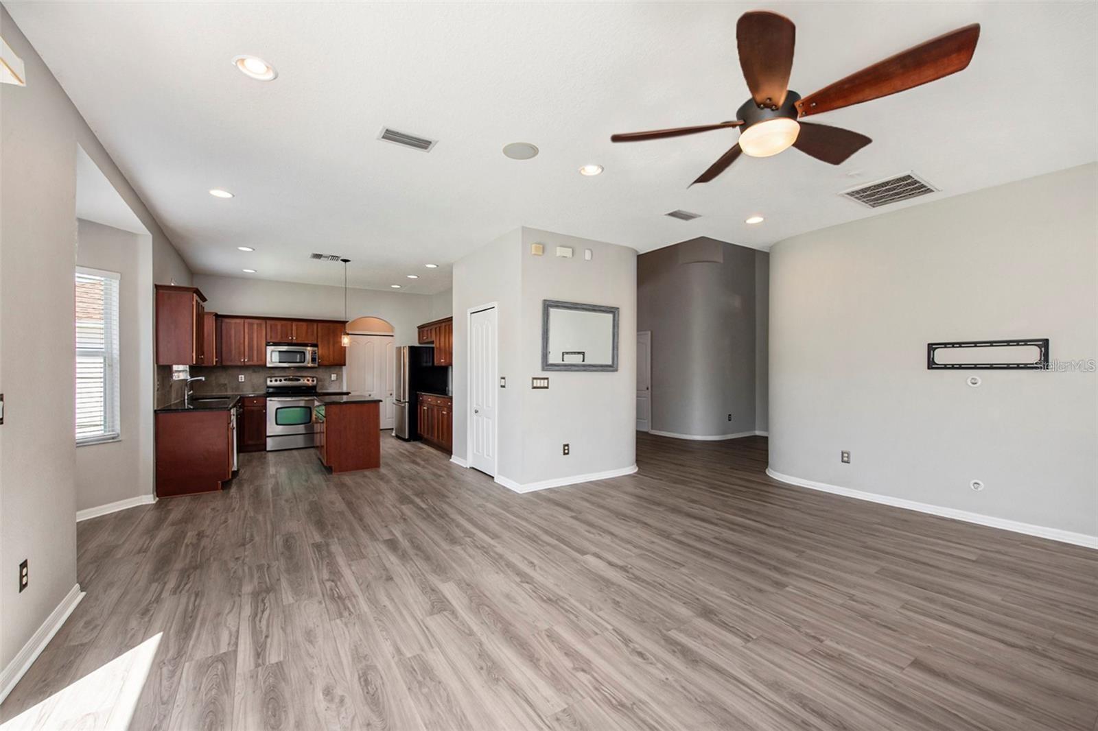 CANTERBURY LAKES PH 4 - Residential Lease
