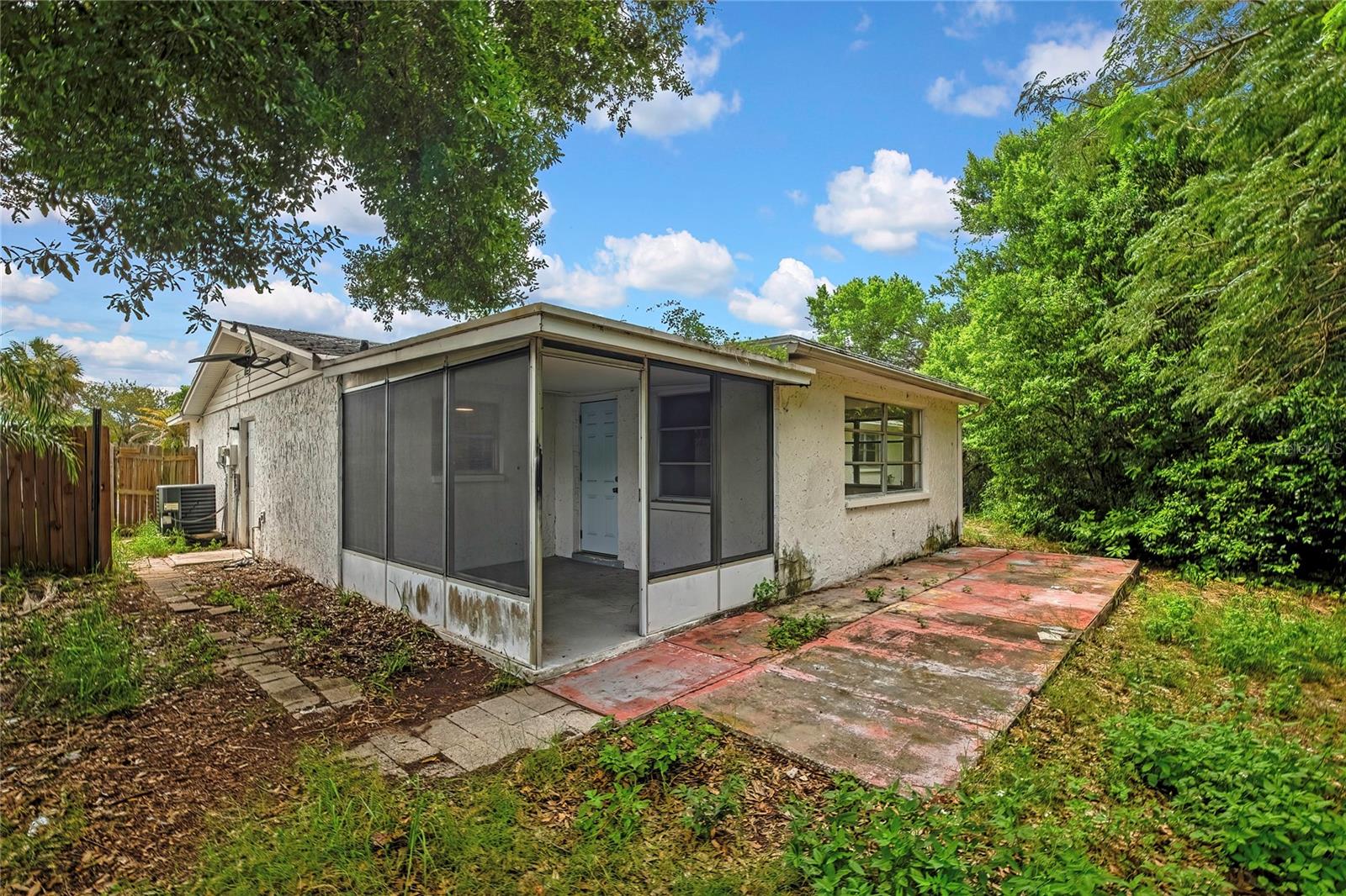 GULF HIGHLANDS - Residential