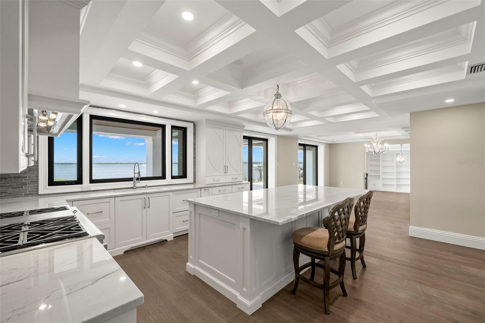 SHAW'S POINT - Residential