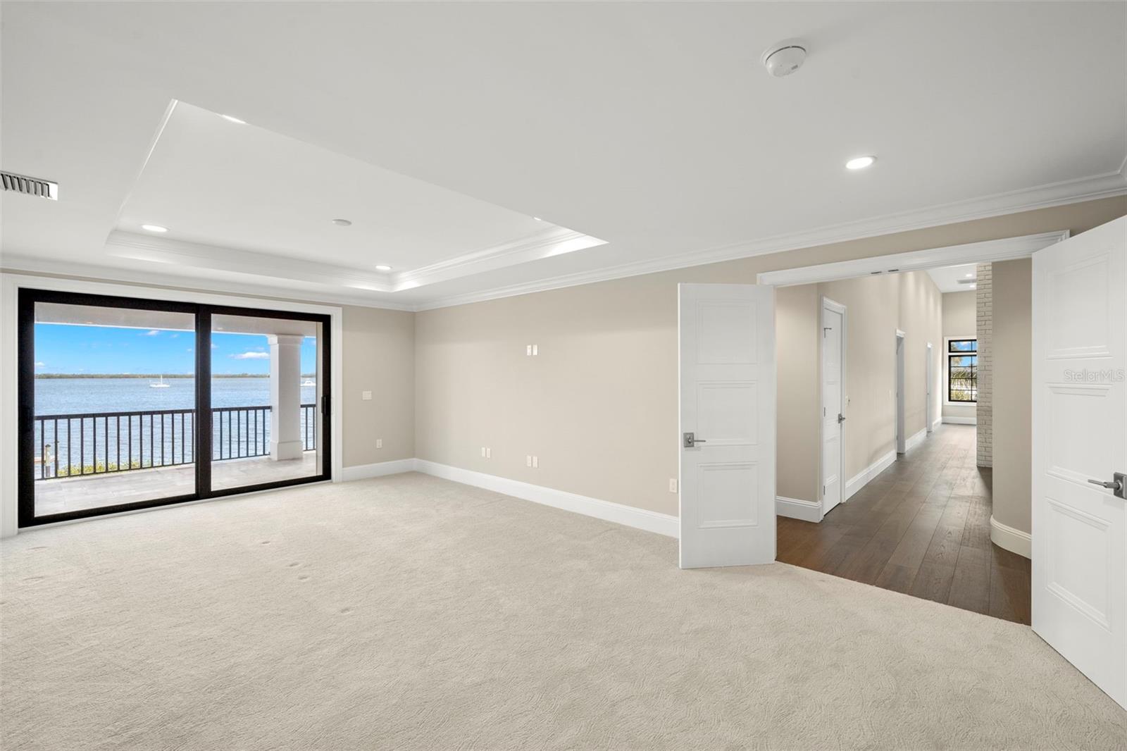 SHAW'S POINT - Residential