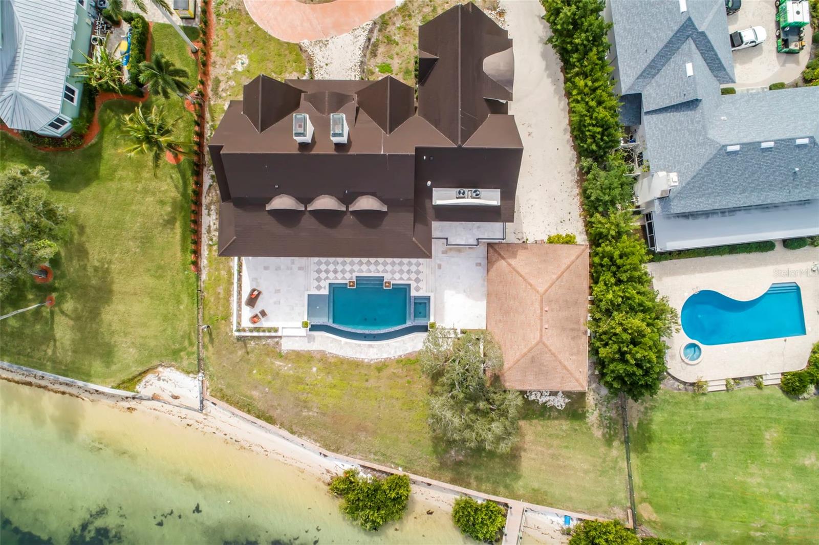 SHAW'S POINT - Residential