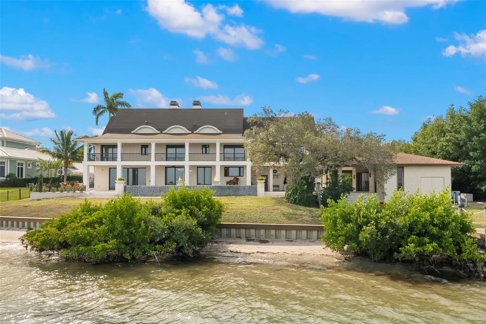 SHAW'S POINT - Residential