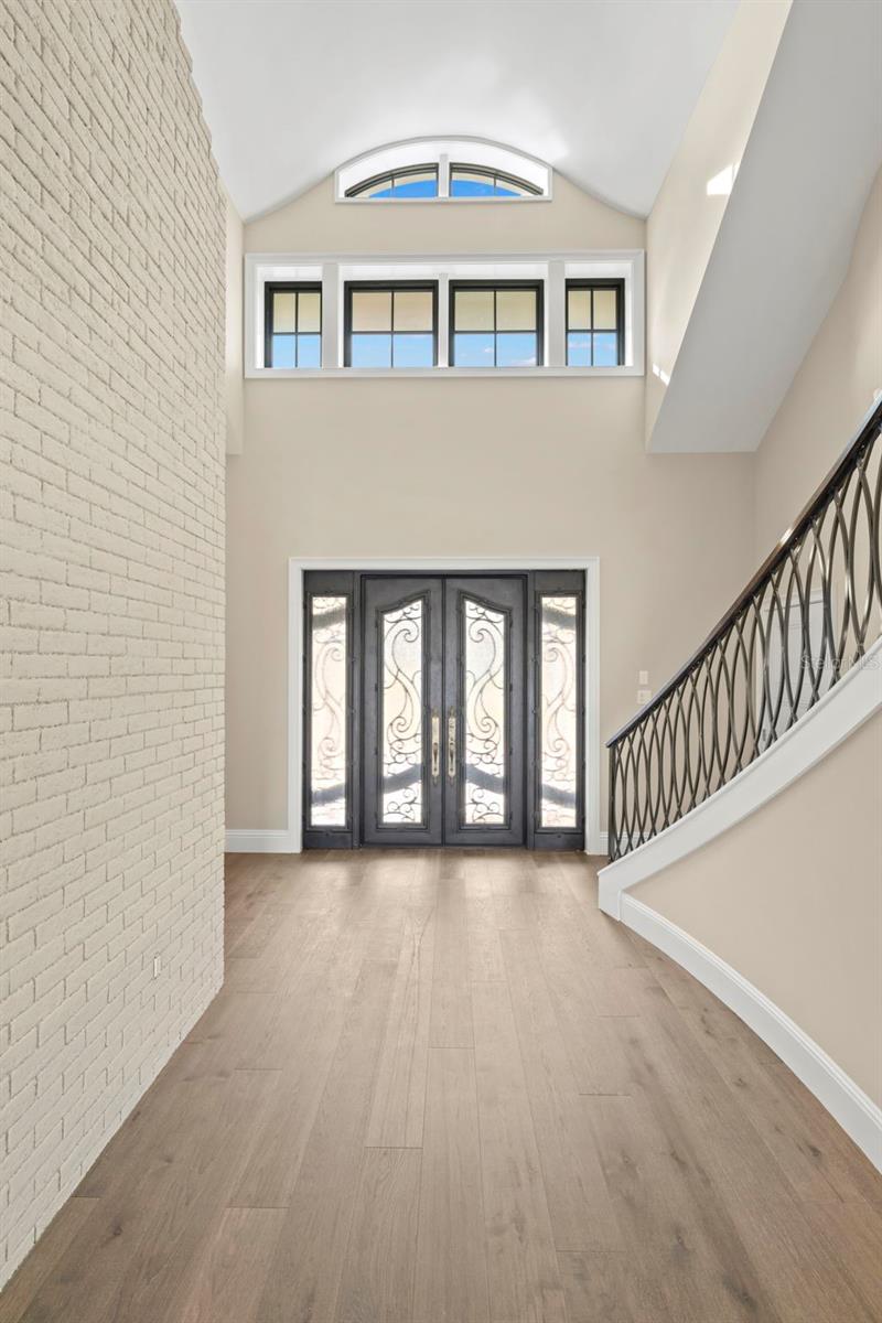SHAW'S POINT - Residential