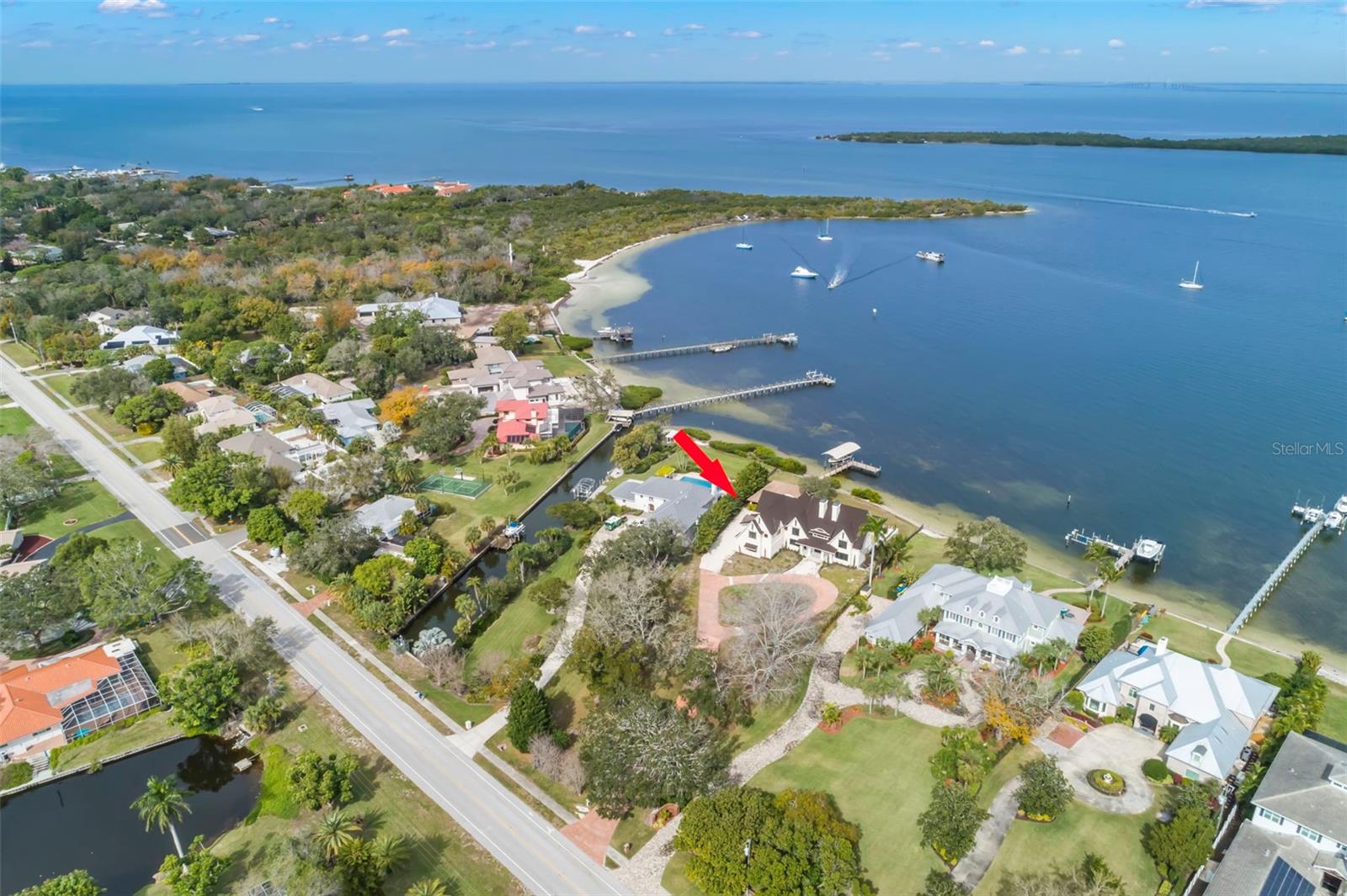 SHAW'S POINT - Residential