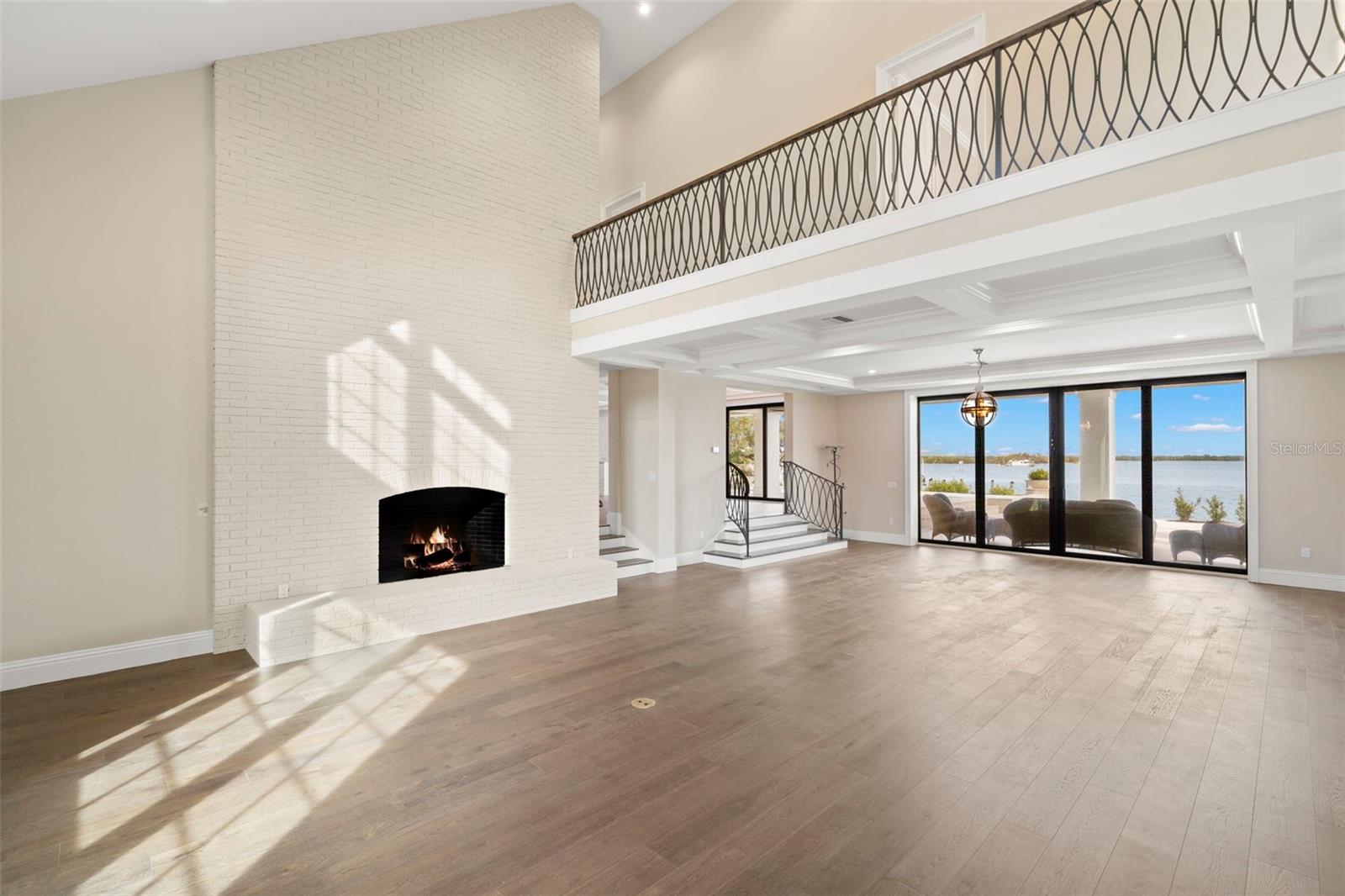 SHAW'S POINT - Residential