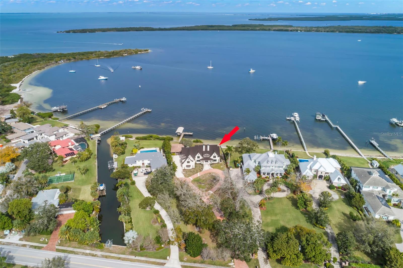 SHAW'S POINT - Residential