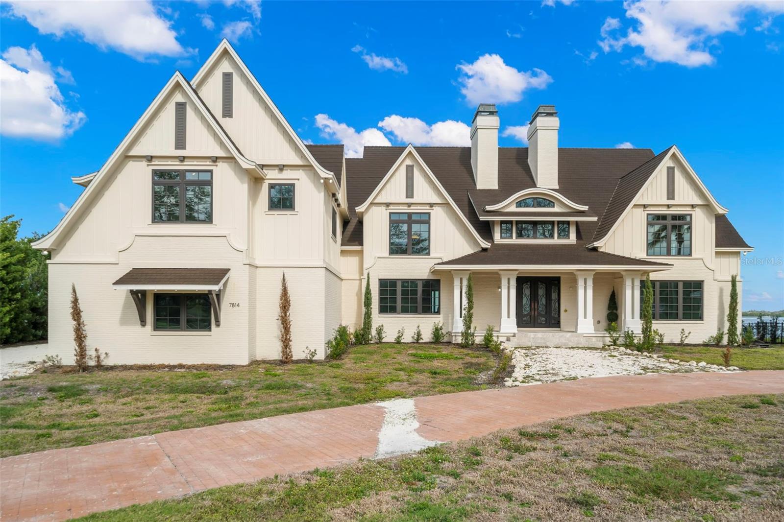 SHAW'S POINT - Residential
