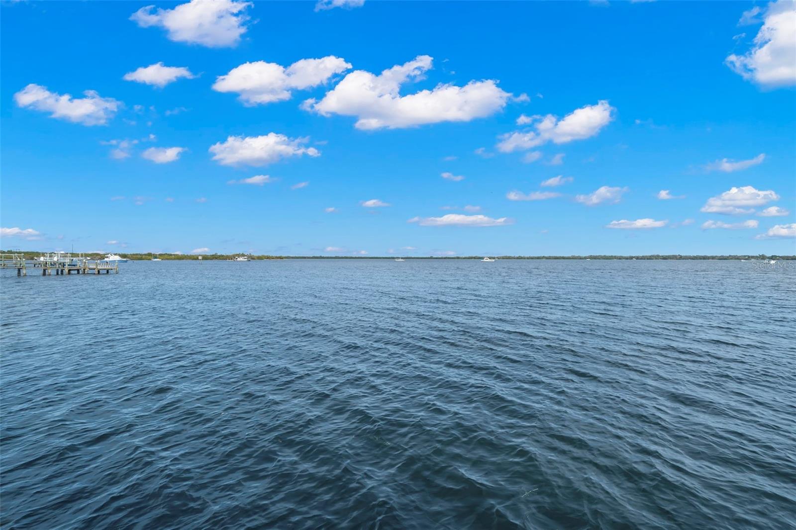 SHAW'S POINT - Residential