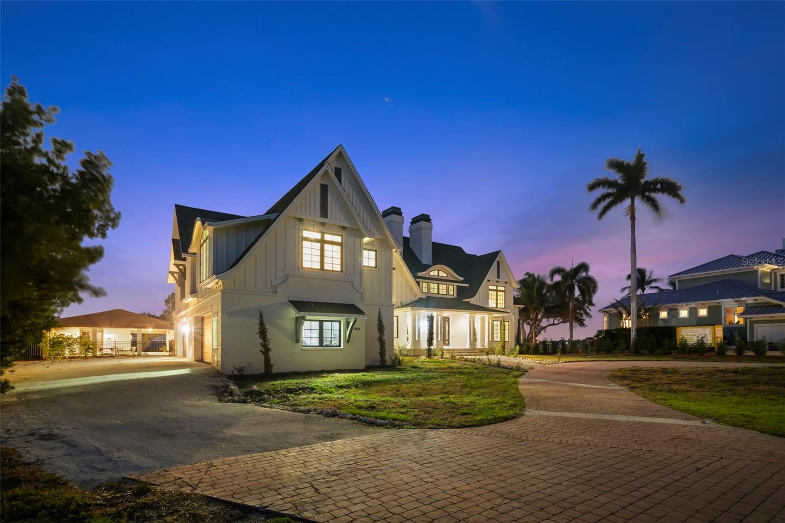 SHAW'S POINT - Residential