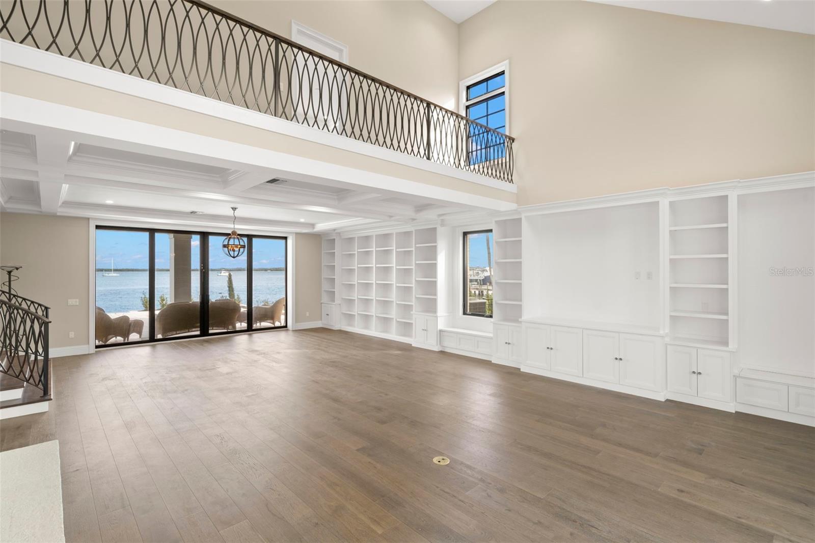 SHAW'S POINT - Residential