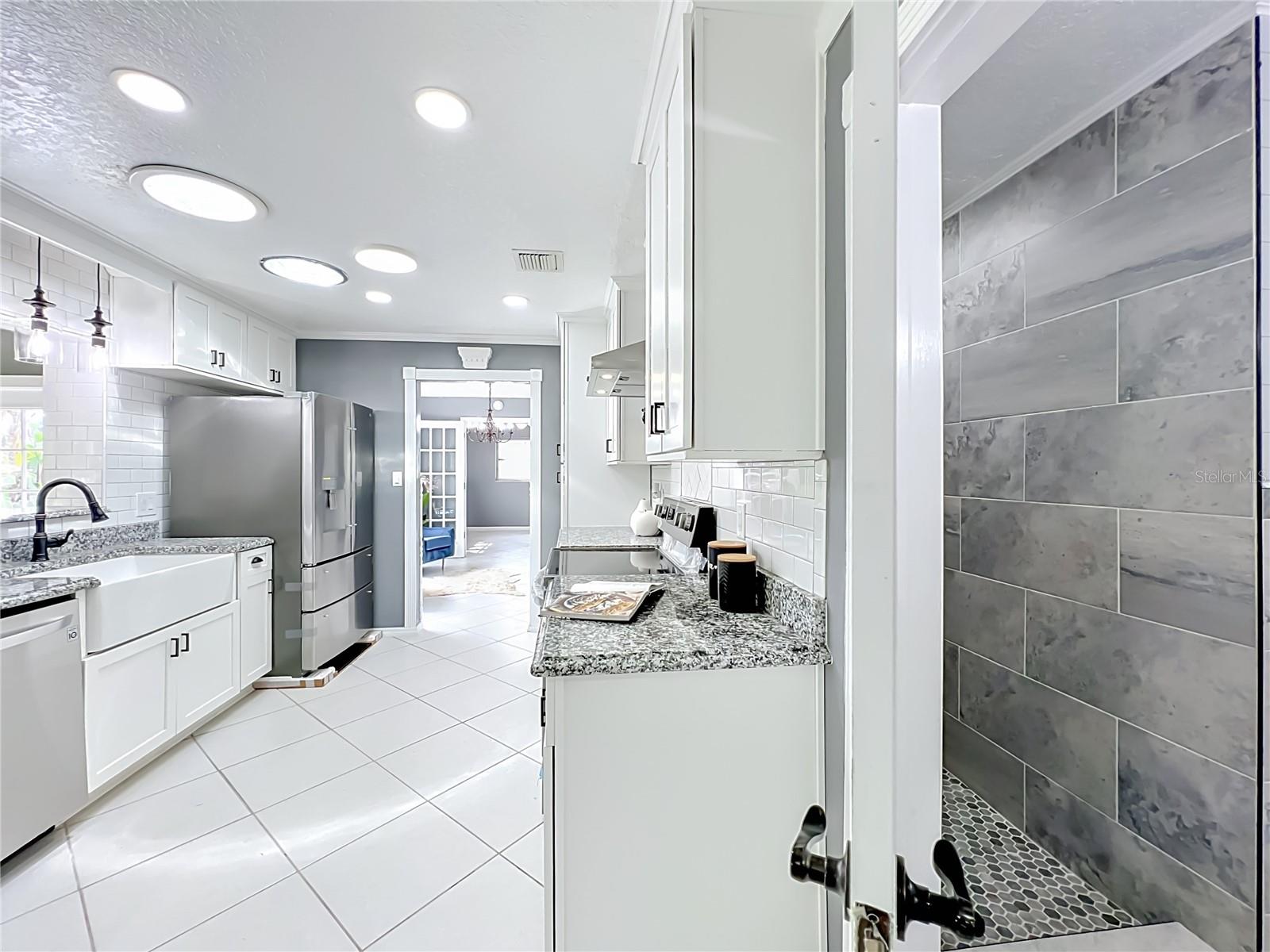 ROBERTA PLACE - Residential