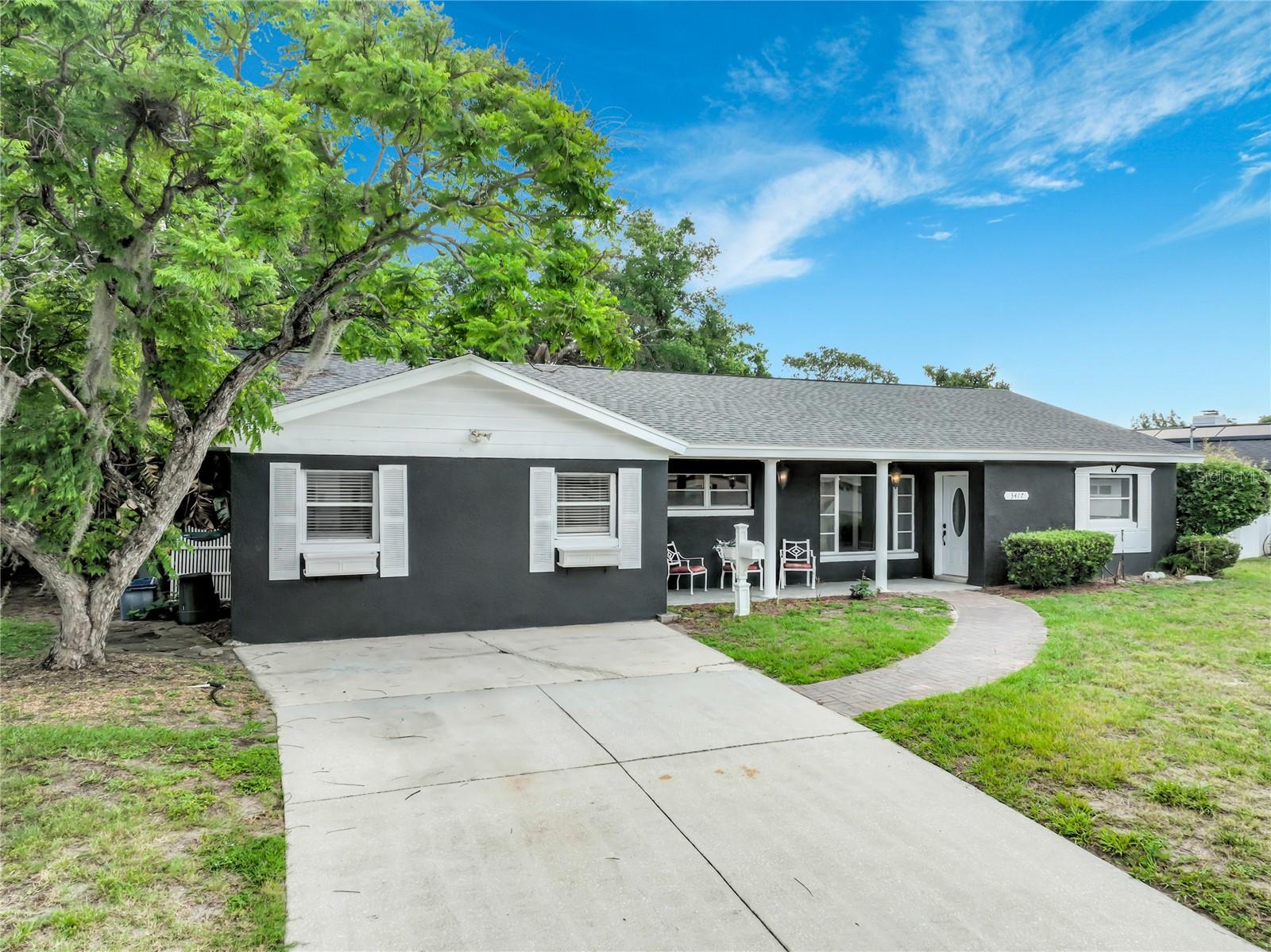 ROBERTA PLACE - Residential