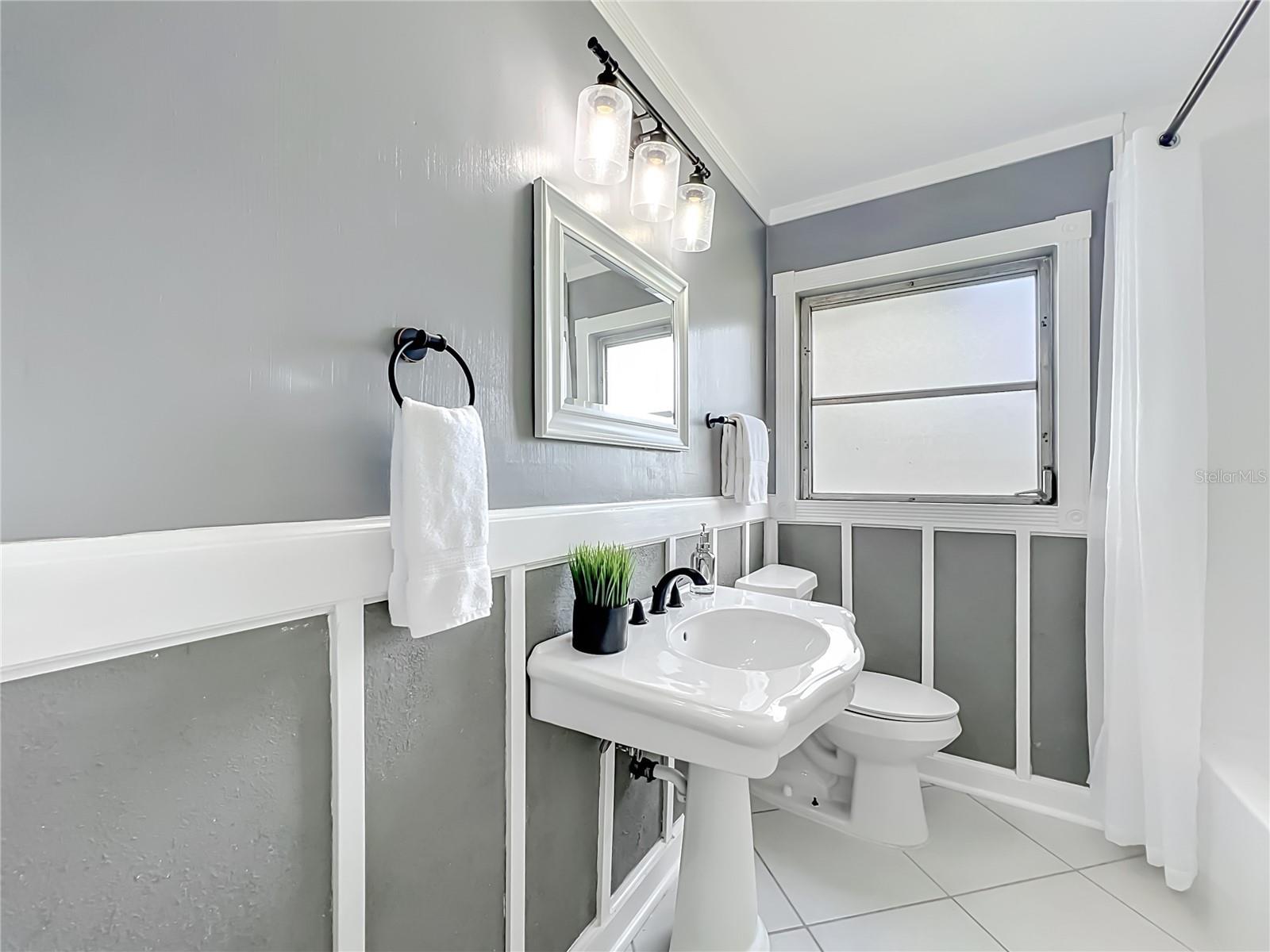 ROBERTA PLACE - Residential