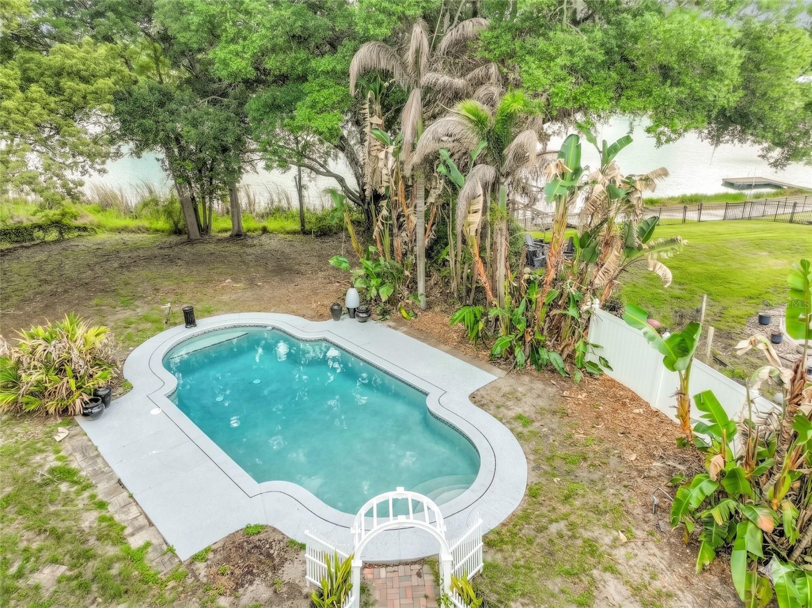 ROBERTA PLACE - Residential